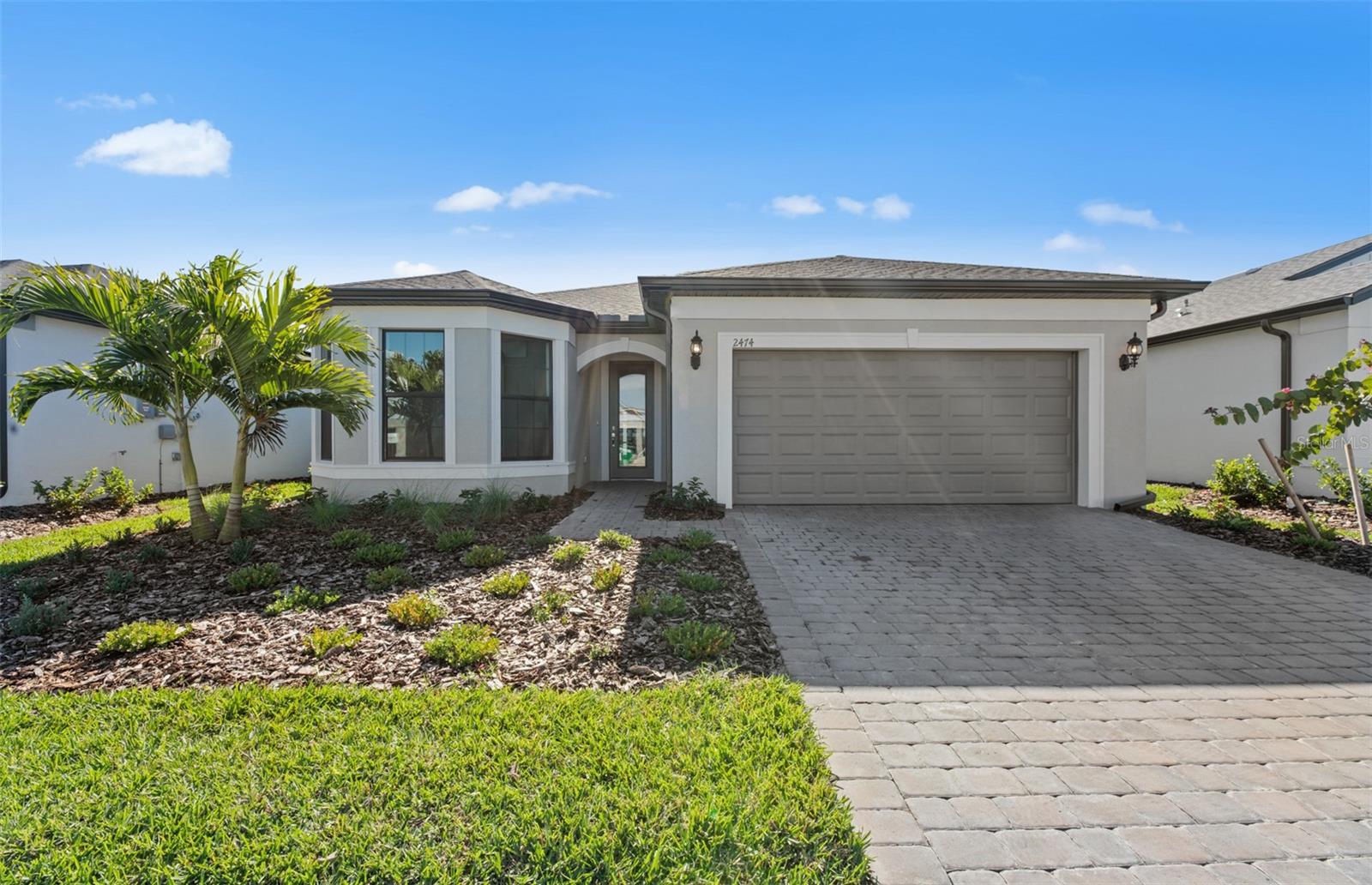 2541 Charter Oak Dr Property Photo