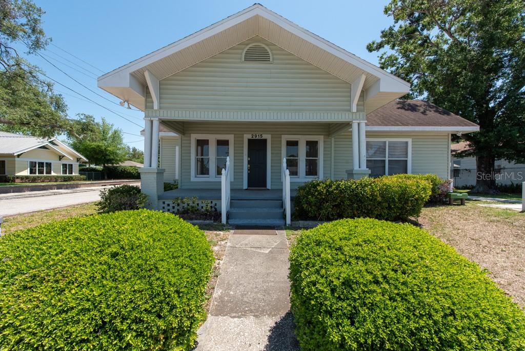 2915 N Boulevard Property Photo