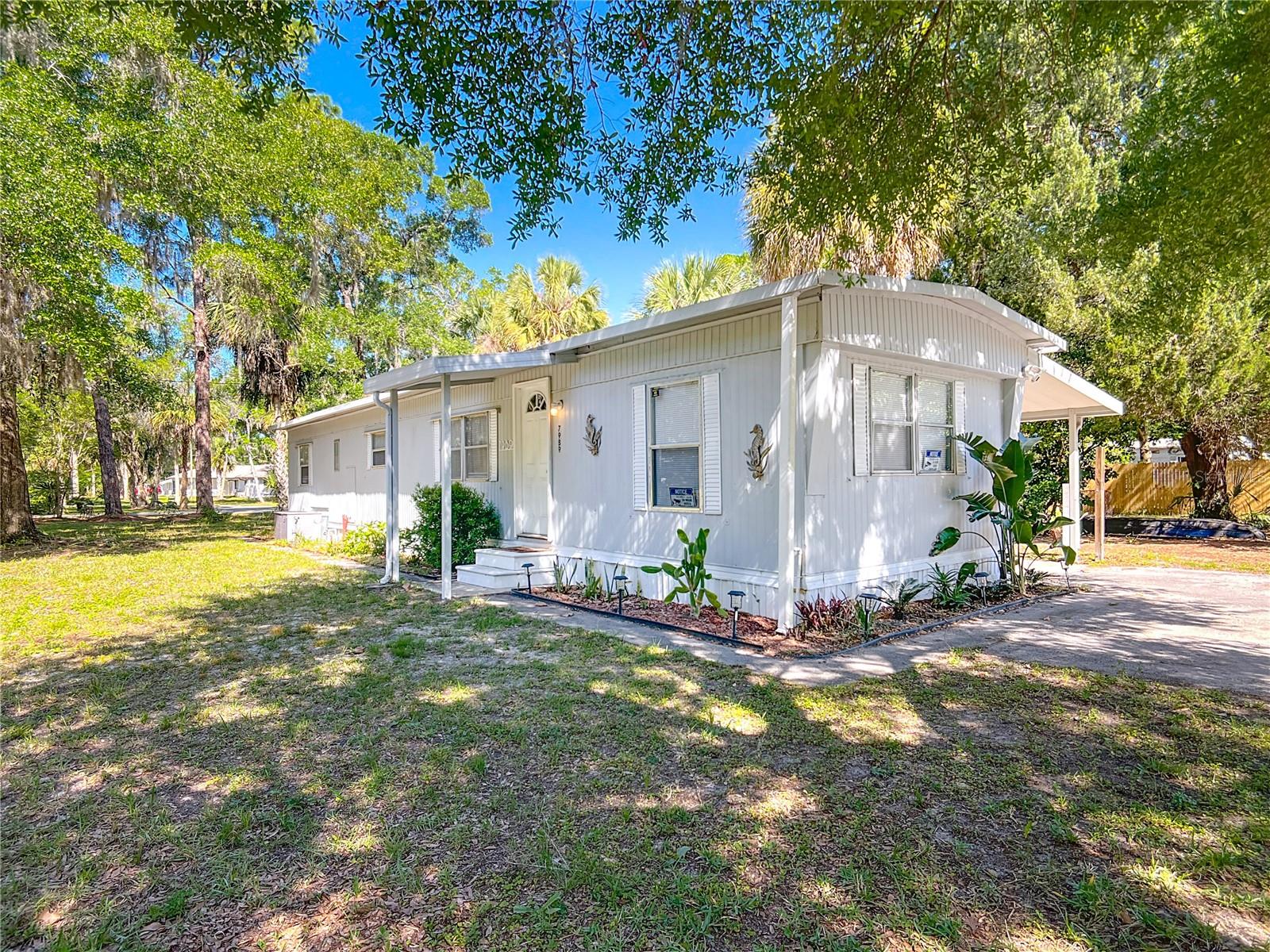 7989 W Longfellow St Property Photo