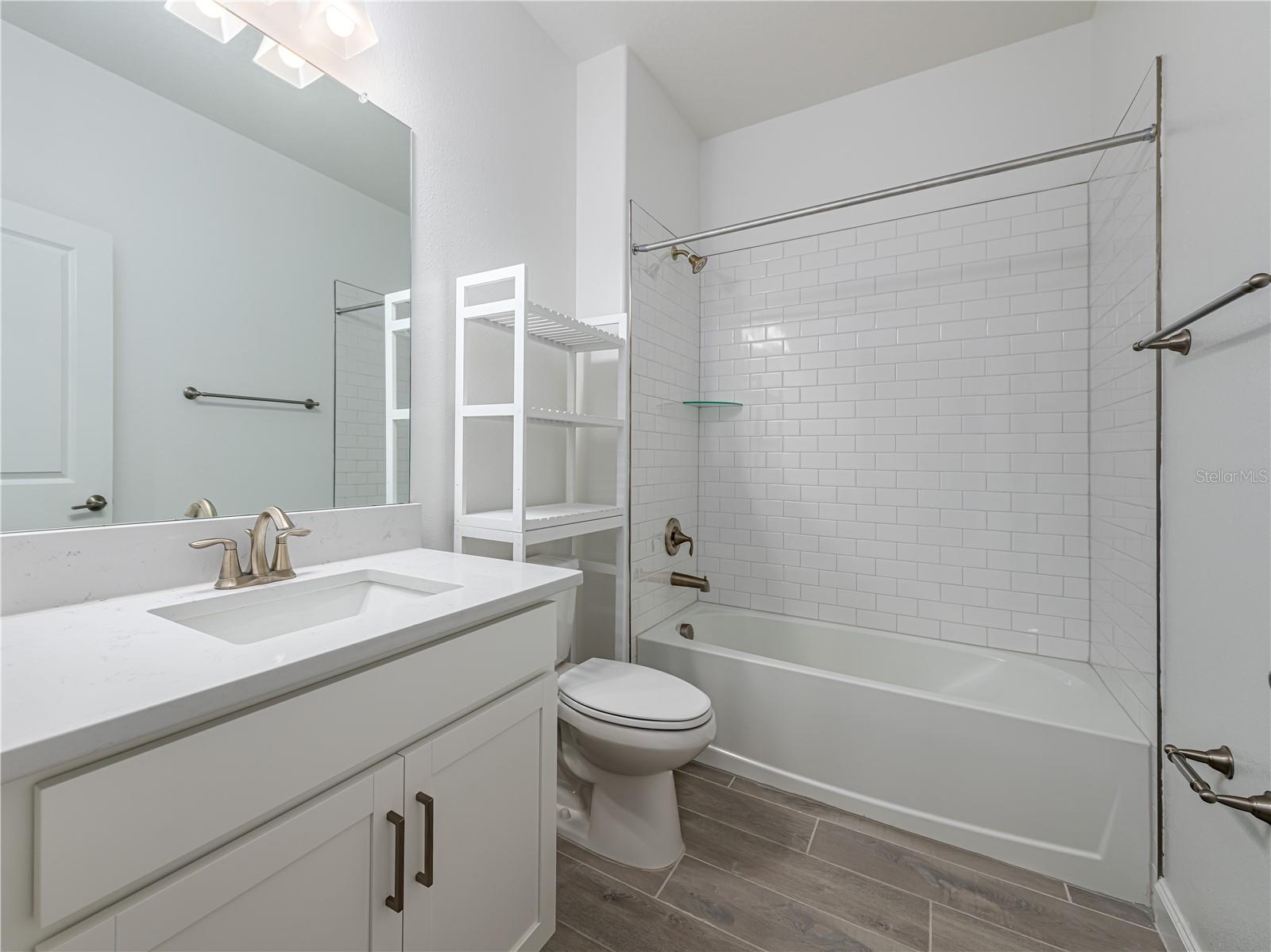 10446 Tupper Cay Dr Property Photo 27