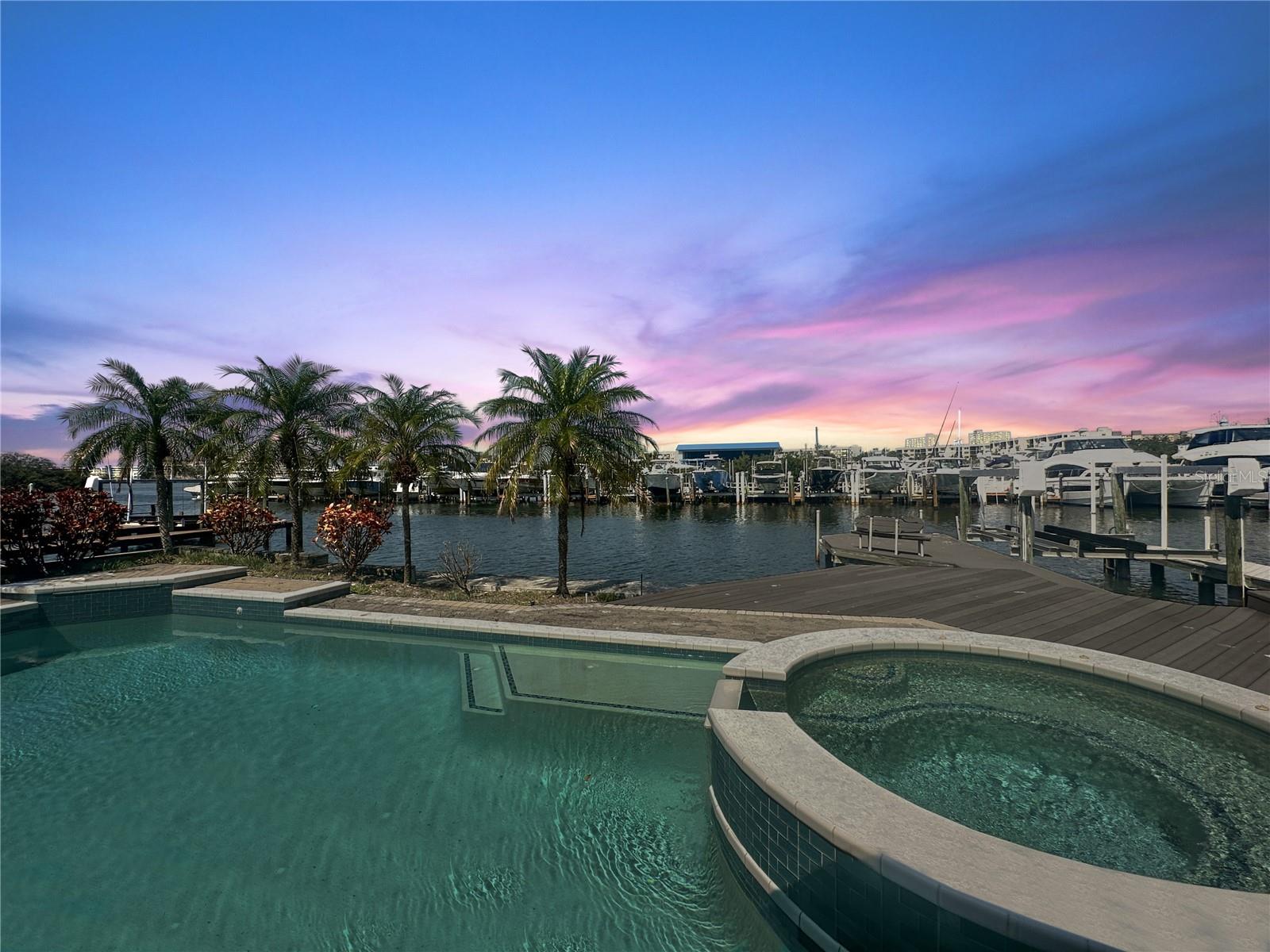 1311 Sea Gull Dr S Property Photo 2