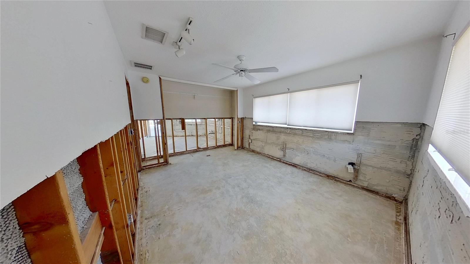 1311 Sea Gull Dr S Property Photo 44