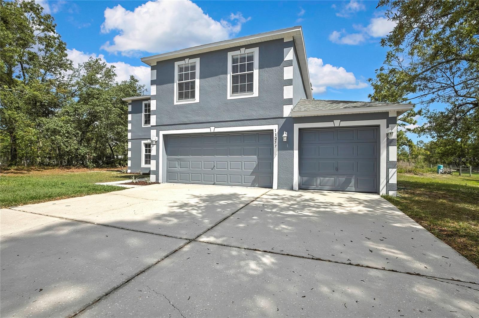 11257 Persimmon Ave Property Photo