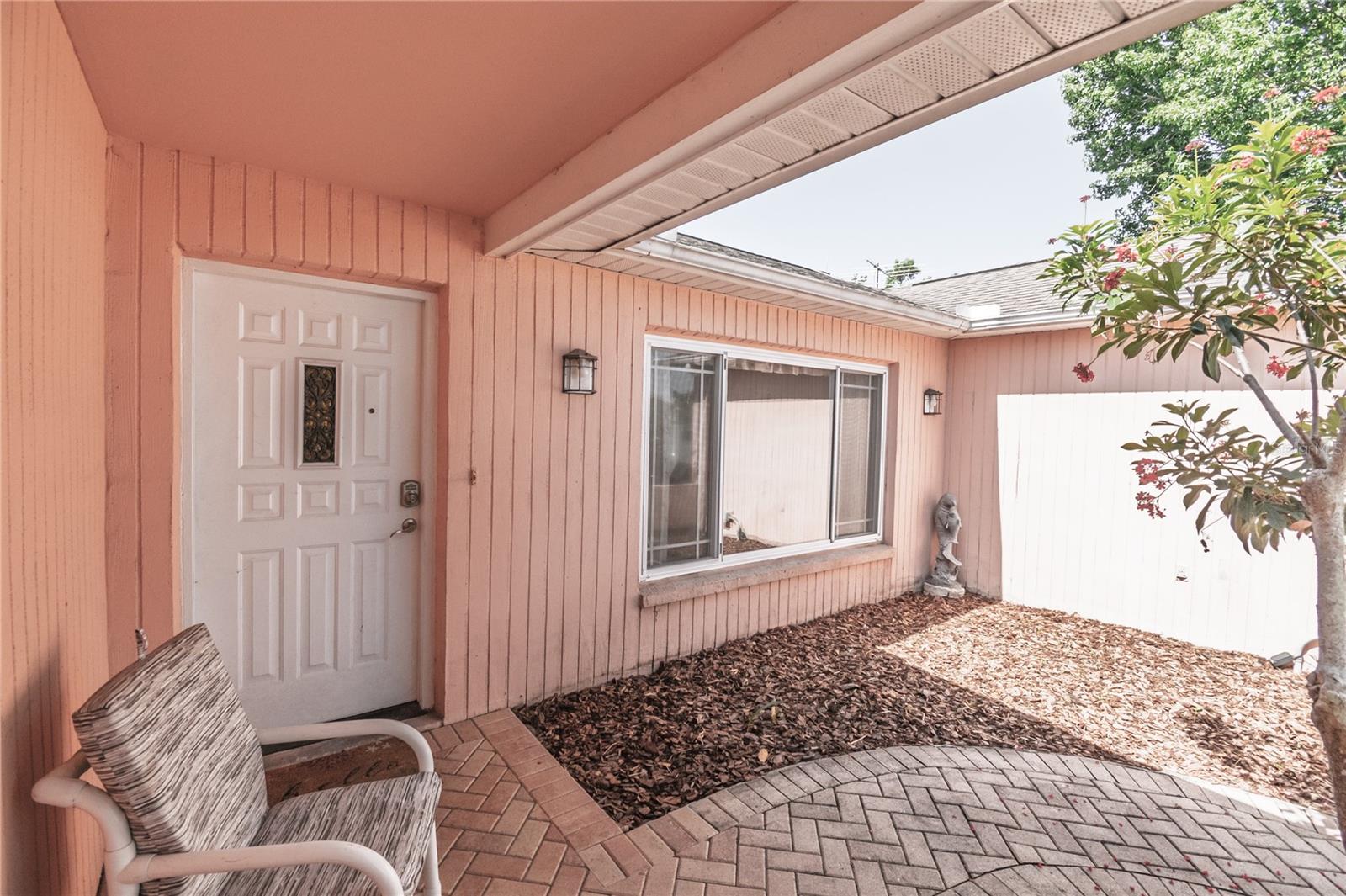 7812 Turnbridge Dr Property Photo 2
