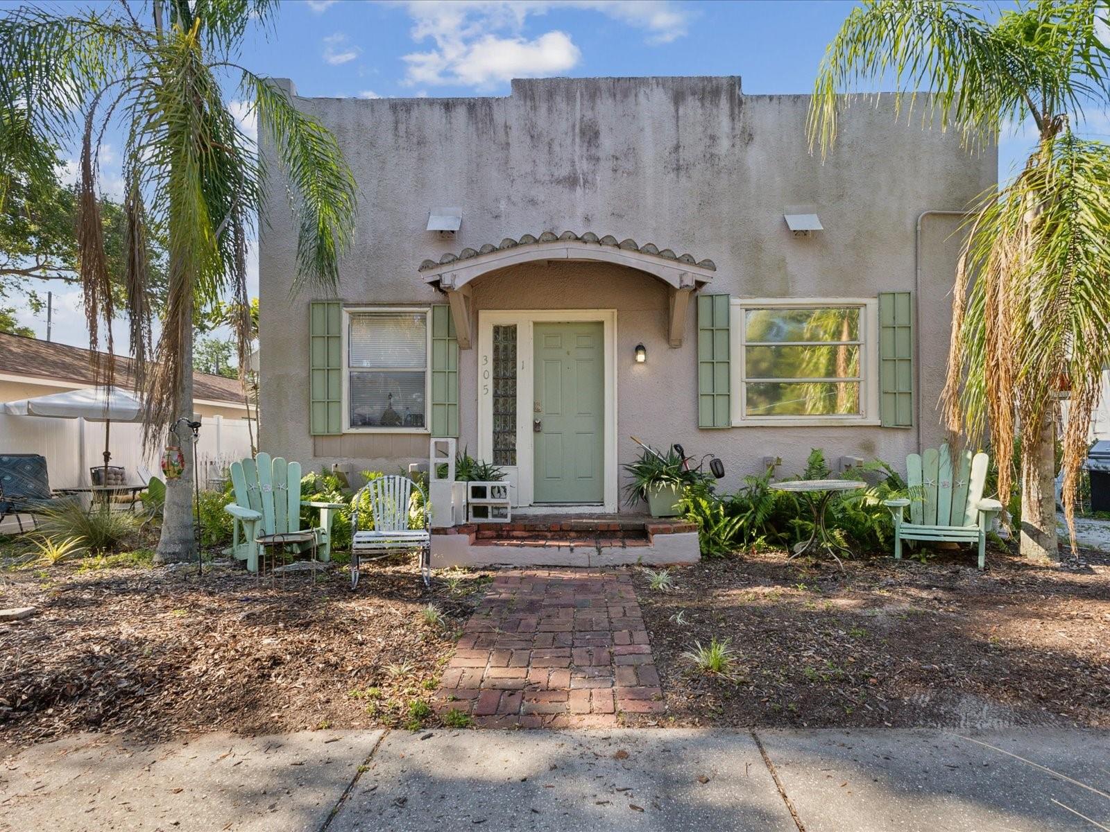 305 Woodrow Ave Property Photo