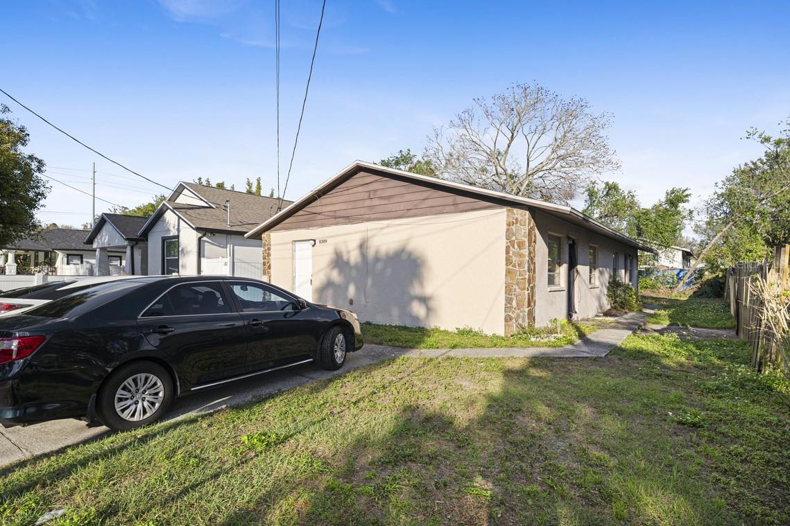8309 N Marks St #a & B Property Photo
