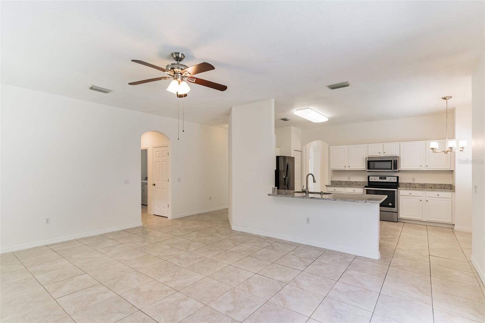 2433 Huron Cir Property Photo 10