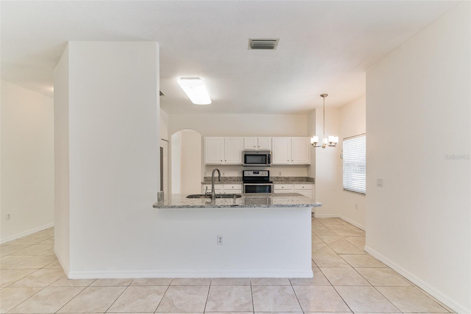2433 Huron Cir Property Photo 11