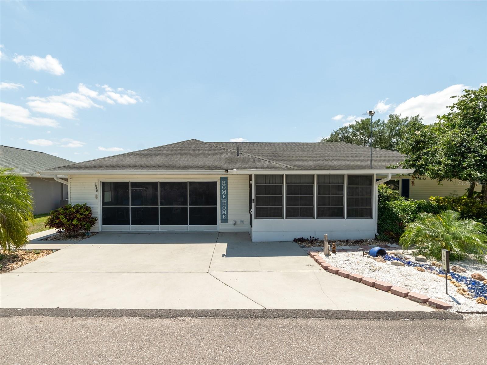 7040 Tamarind Dr Property Photo