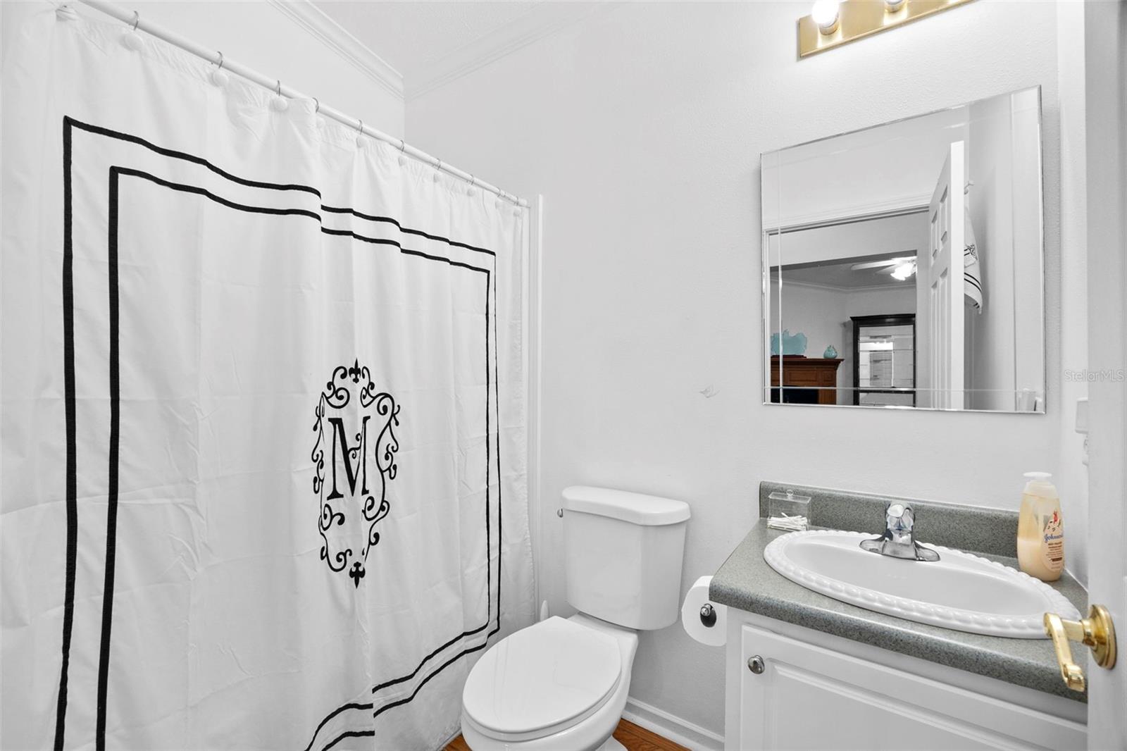 13015 Elm St Property Photo 13