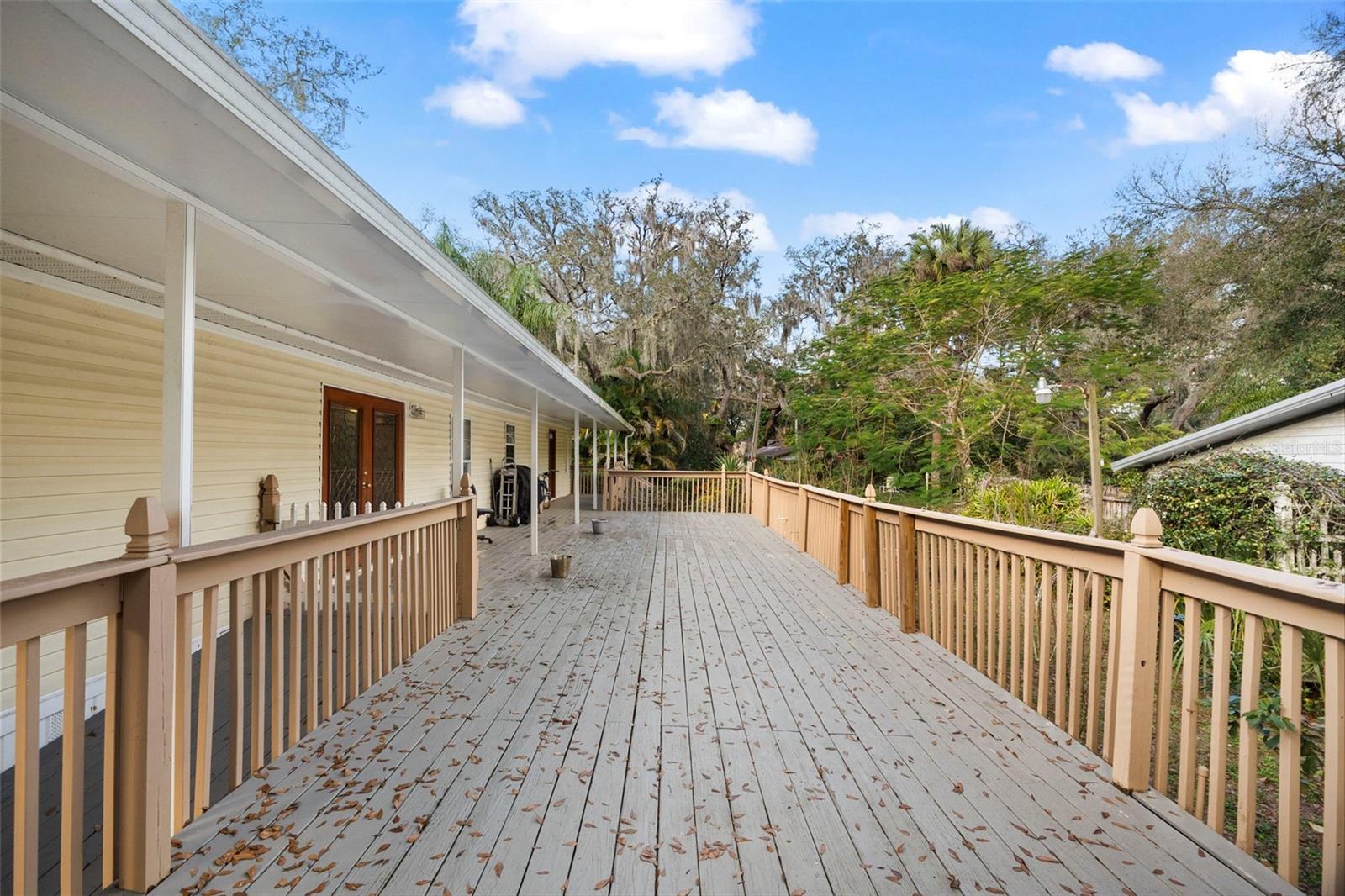 13015 Elm St Property Photo 20