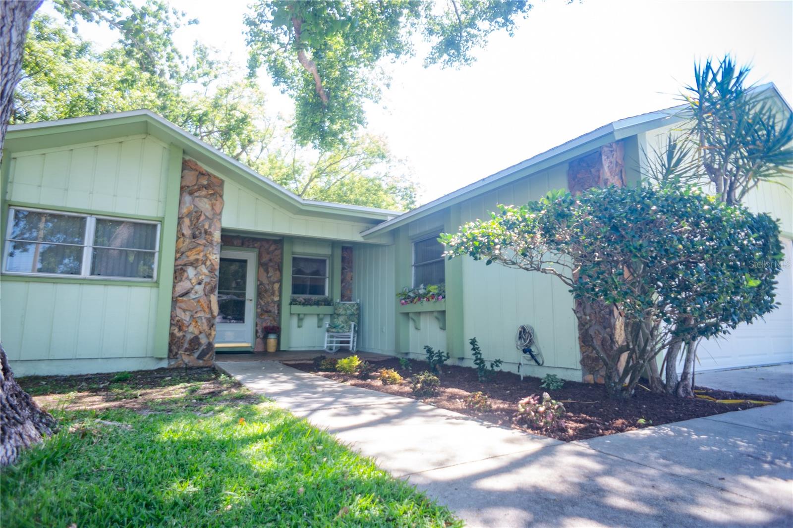 55 Squire Ct Property Photo