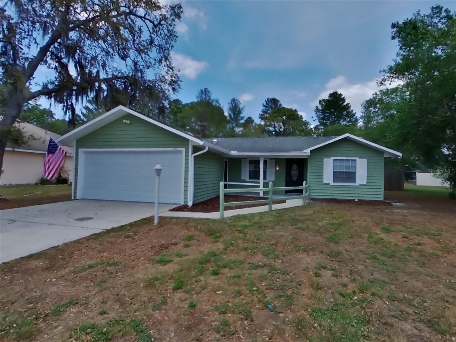 12423 Drysdale St Property Photo