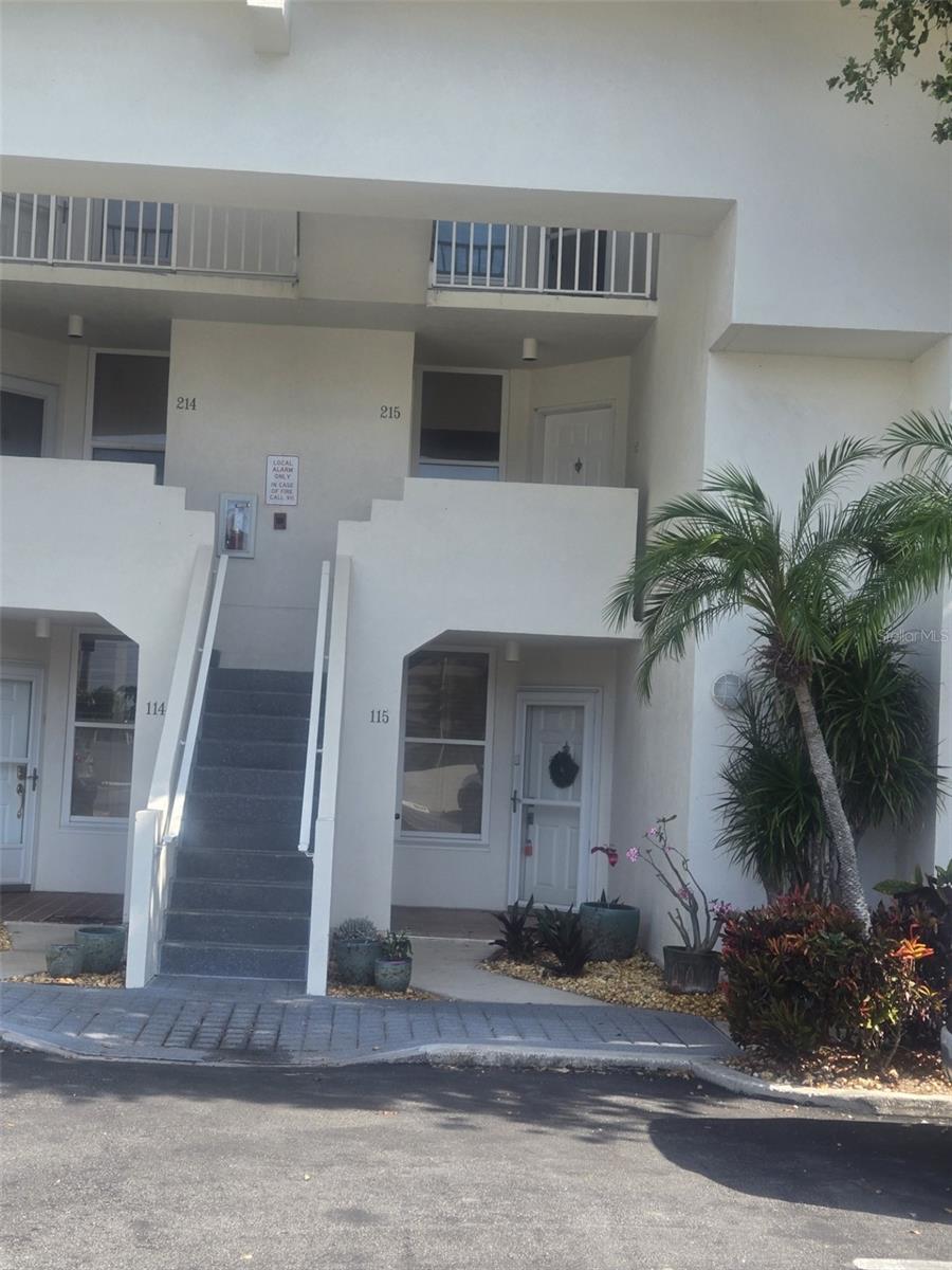 5153 ISLA KEY BLVD S #215 Property Photo 1