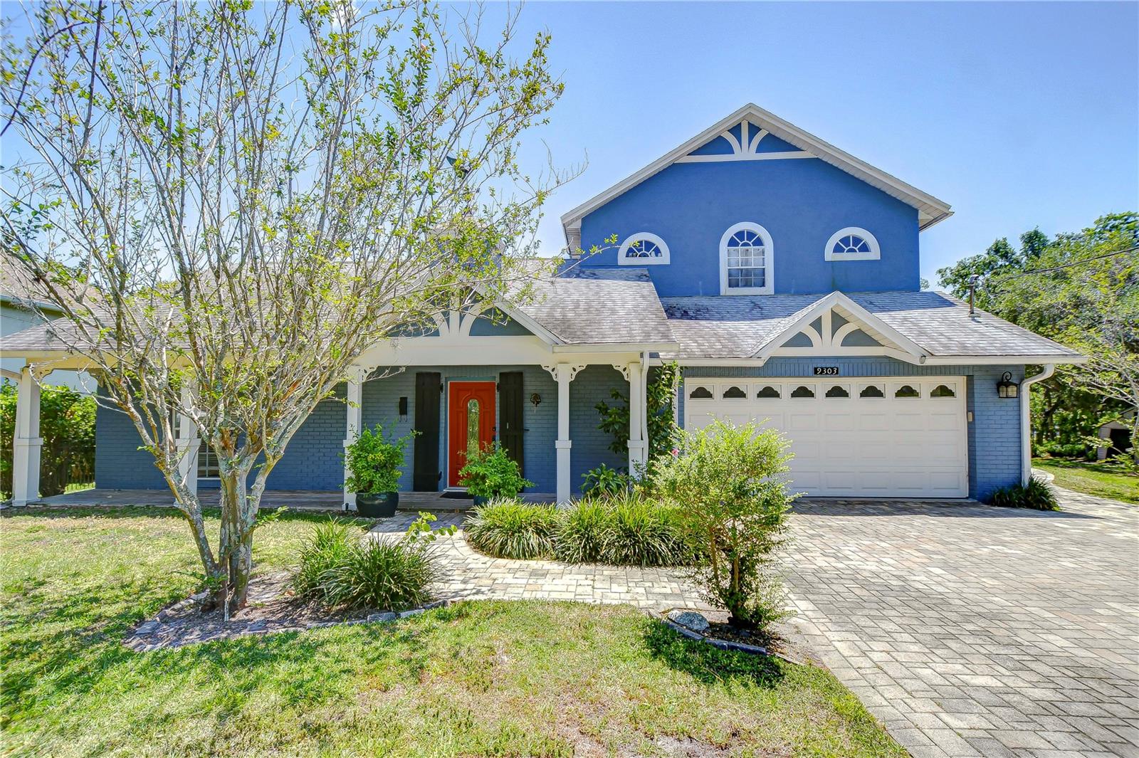 9303 Alice Ln Property Photo