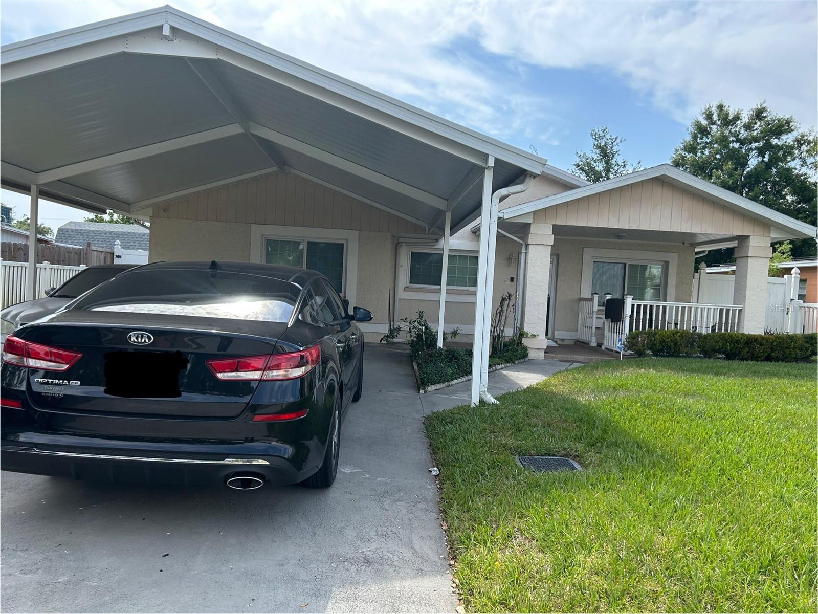 5207 S 86th St Property Photo