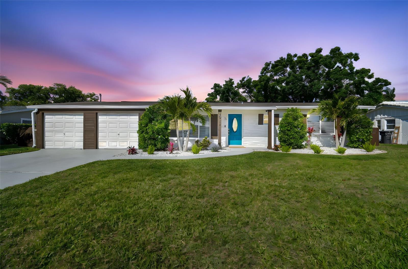 3922 Fontainebleau Dr Property Photo 1