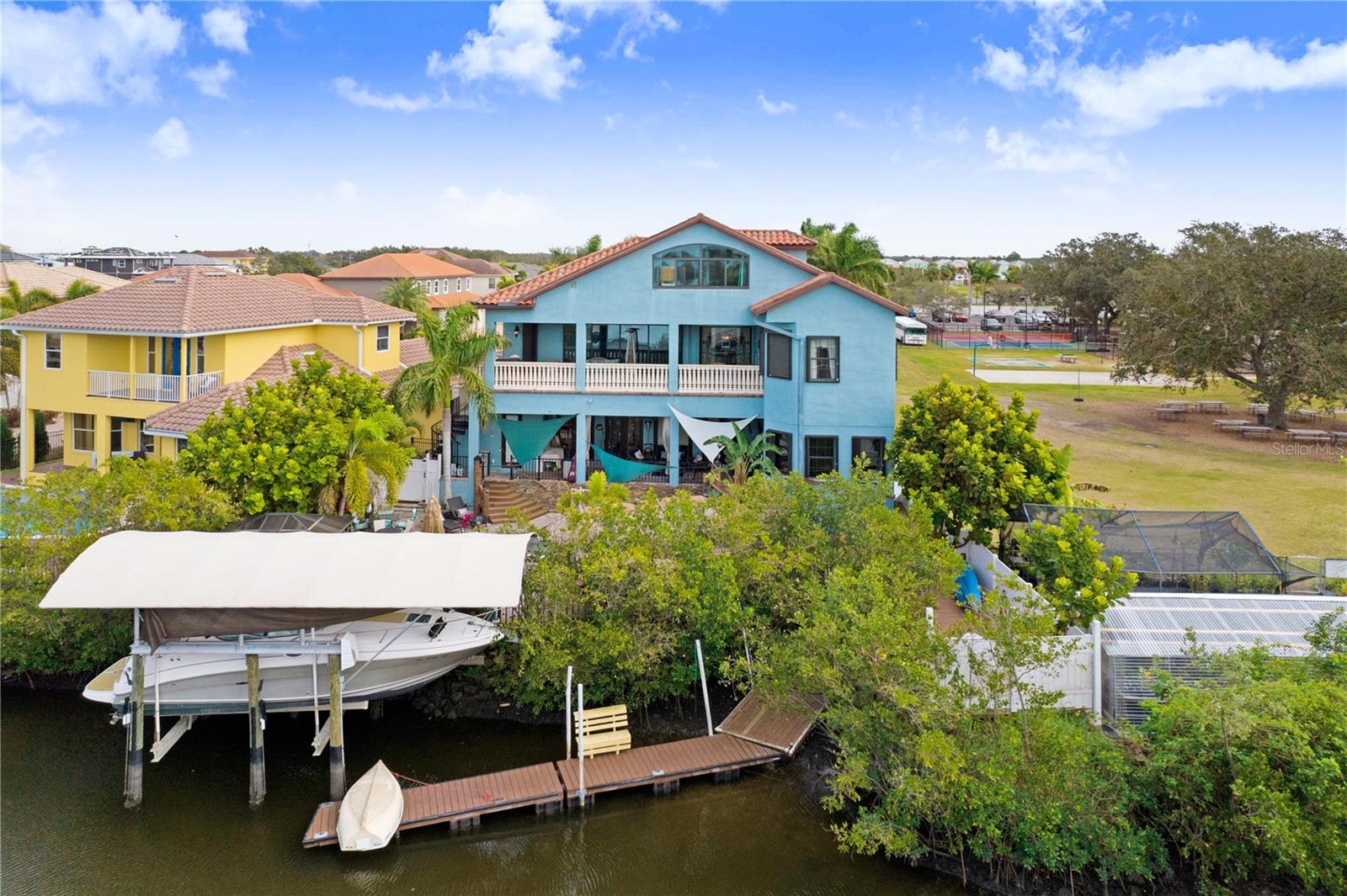 710 Real Estate Listings Main Image