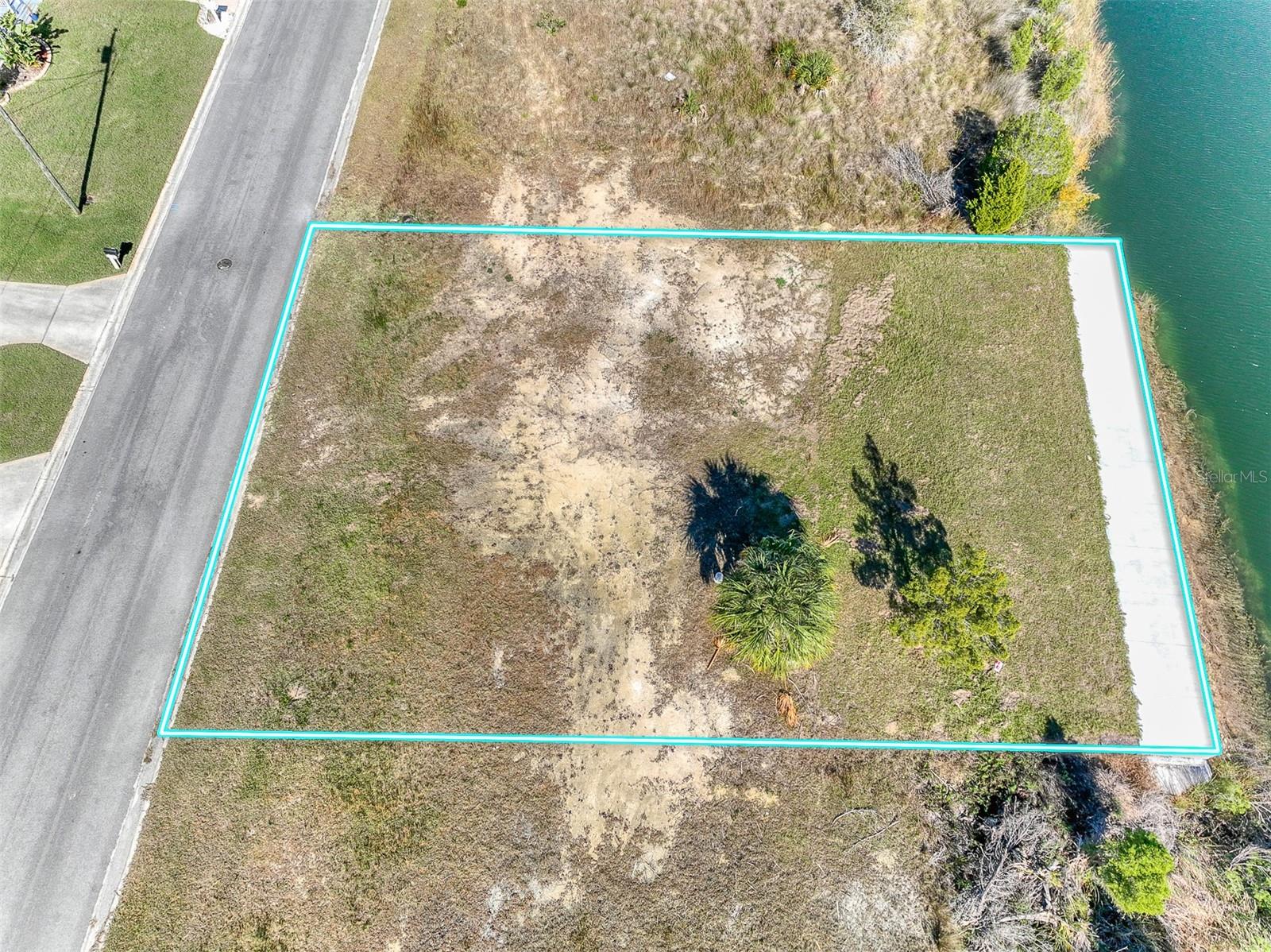 3266 Lugustrum Dr Property Photo 6