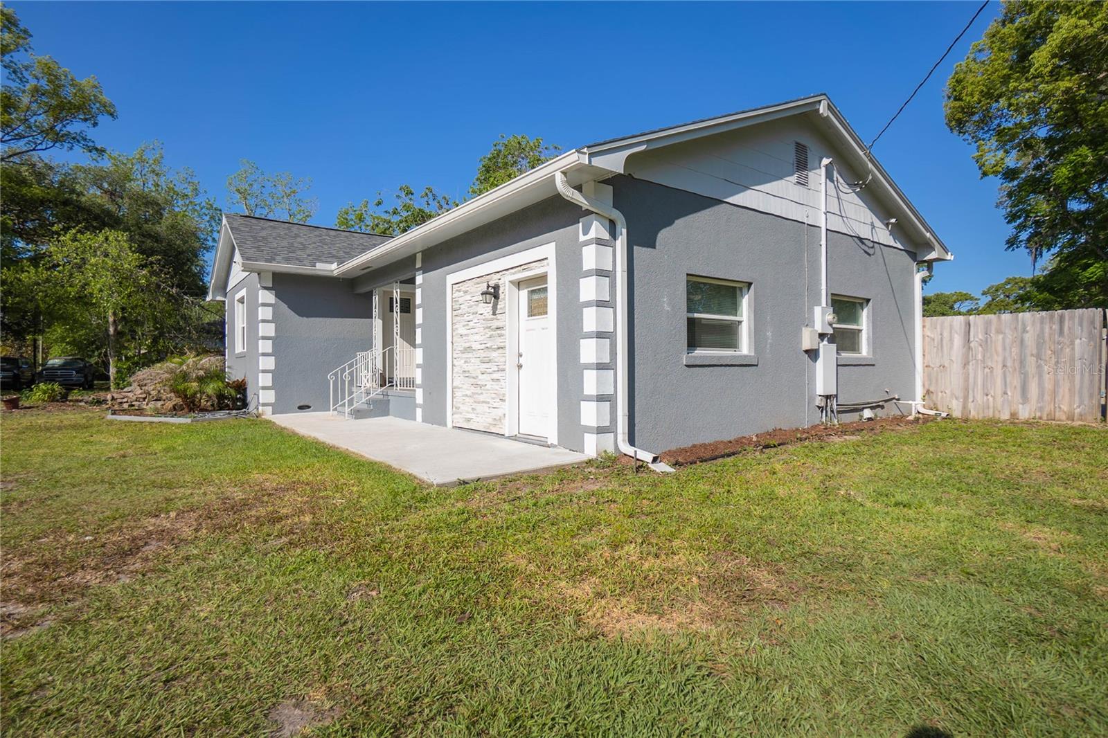 267 Broad St Property Photo 1