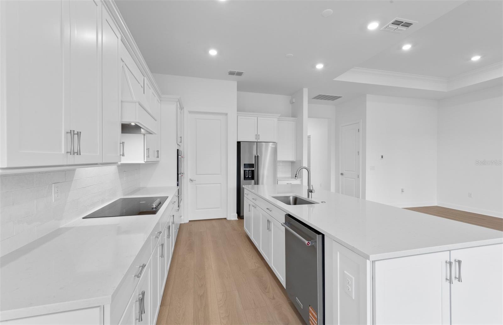 17116 Moonflower Dr Property Photo 6