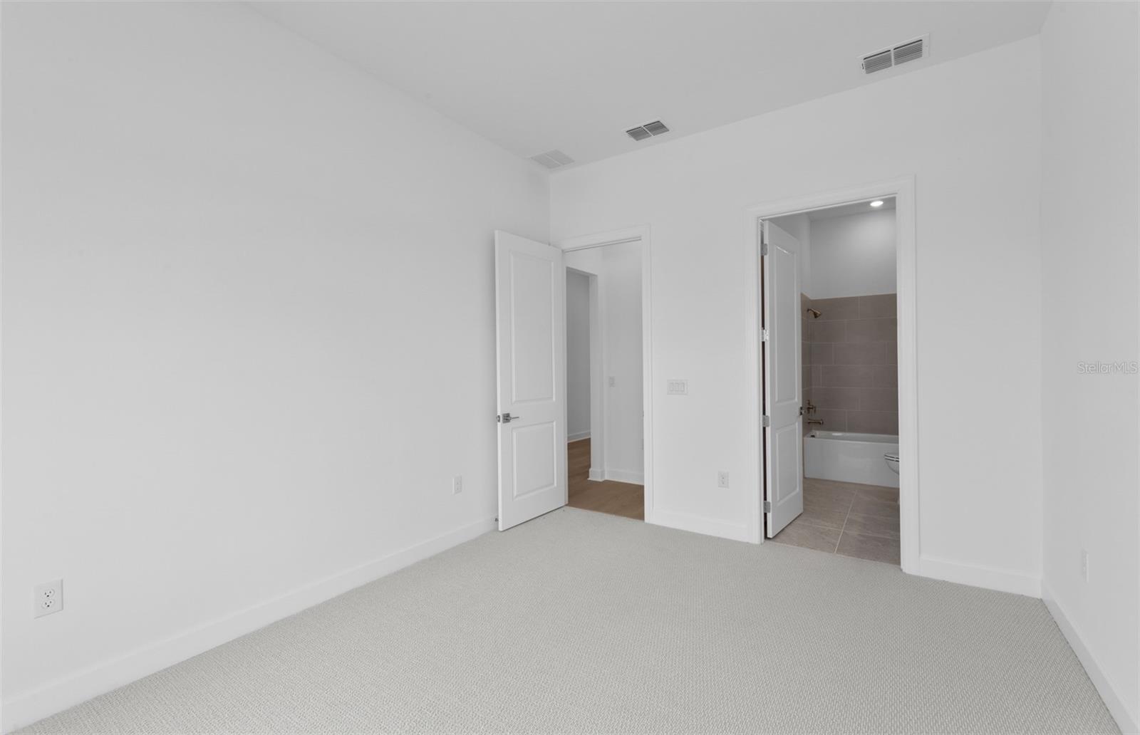 17116 Moonflower Dr Property Photo 28