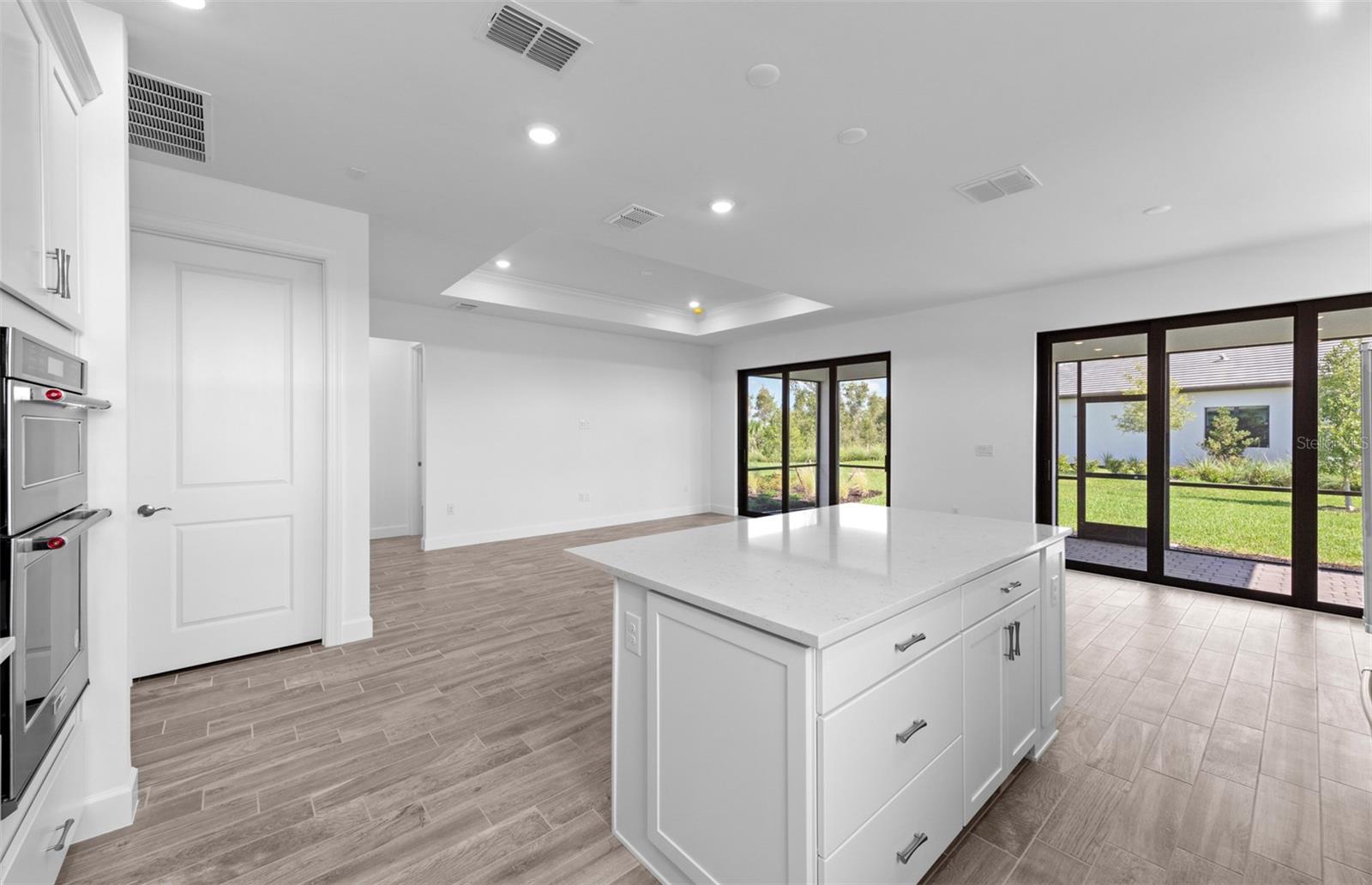 17093 Moonflower Dr Property Photo 9