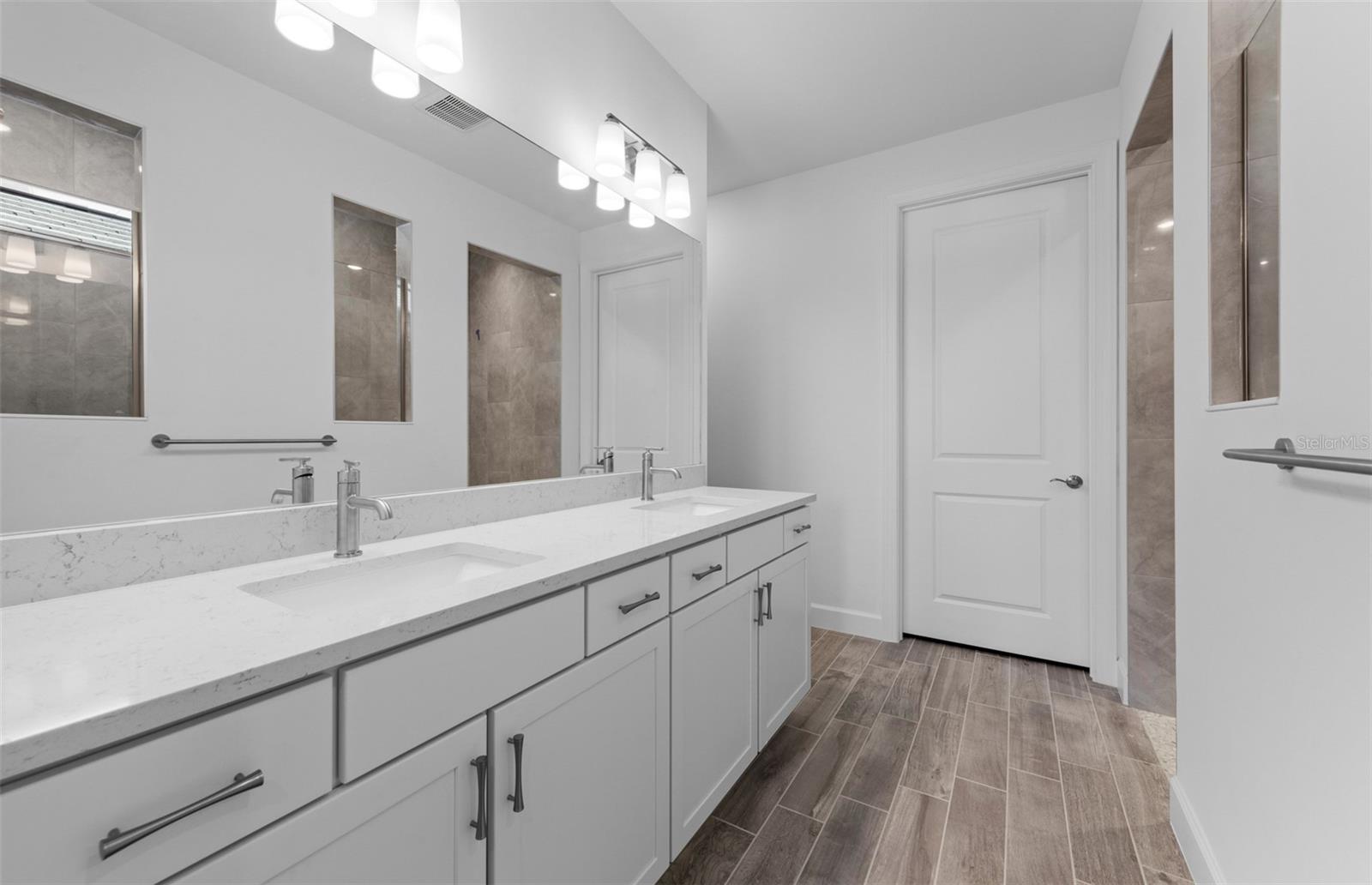 17093 Moonflower Dr Property Photo 17