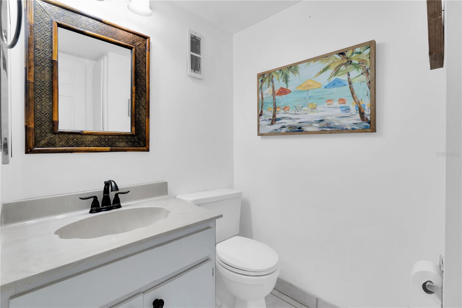 1 Key Capri #303e Property Photo 14