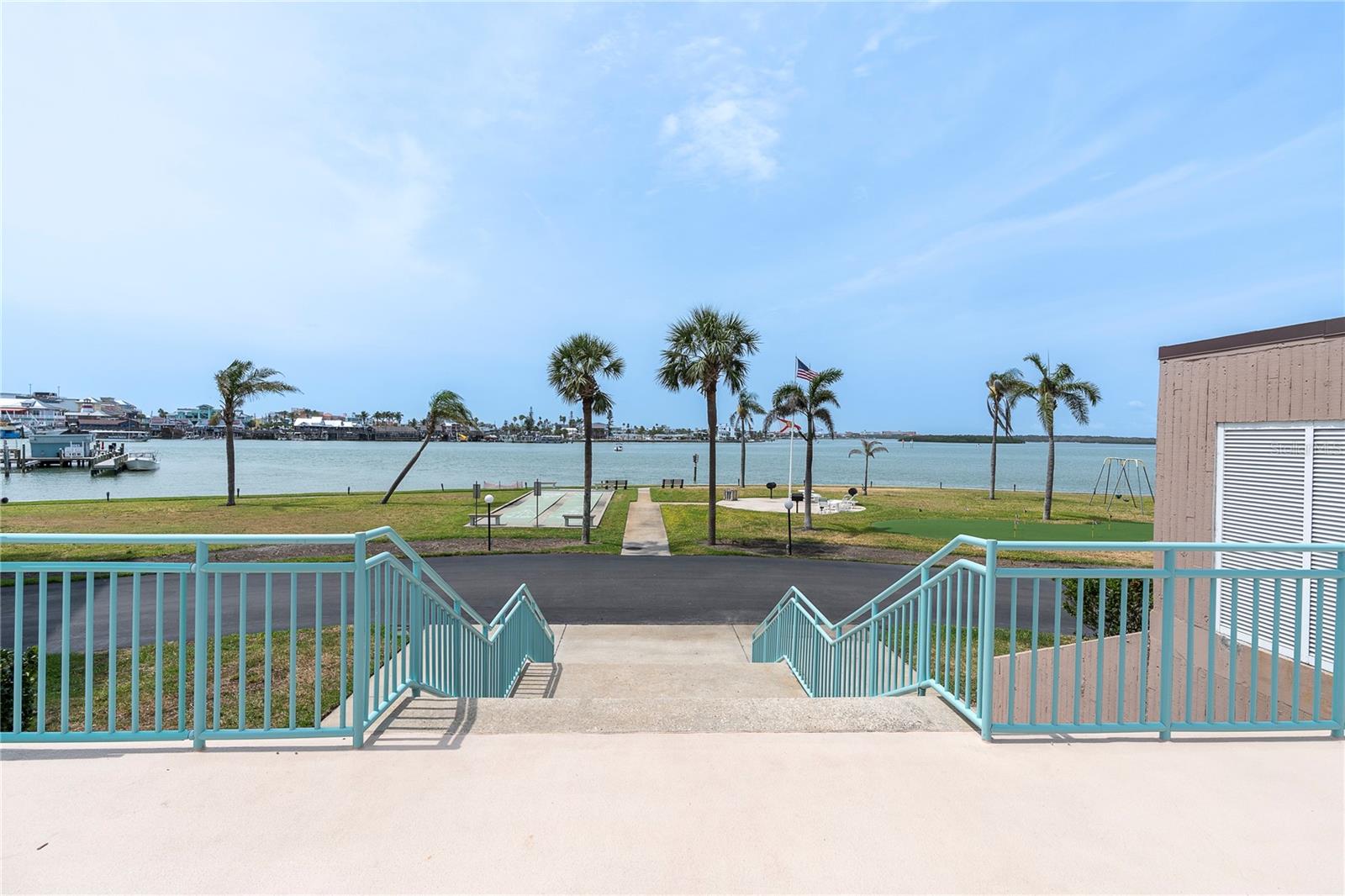 1 Key Capri #303e Property Photo 37