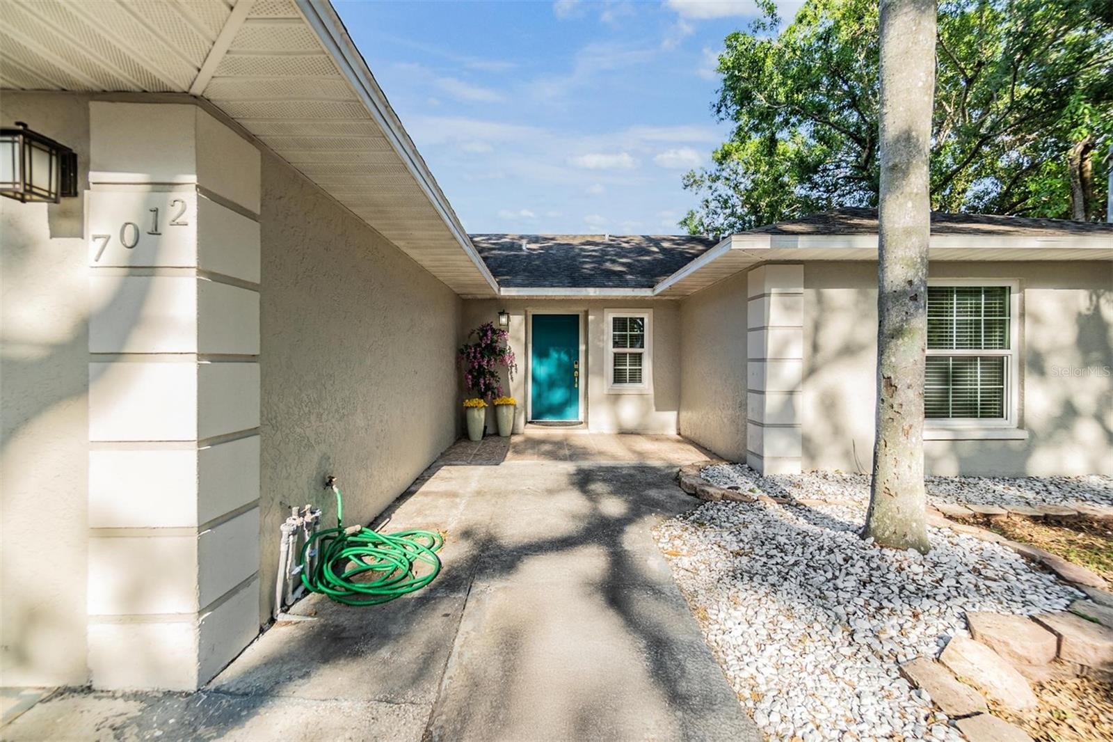 7012 S Trask St Property Photo 2