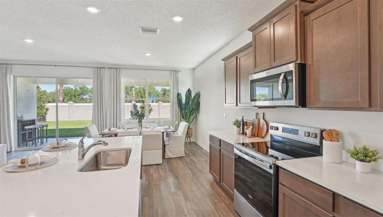7783 Wheat Stone Dr Property Photo 17