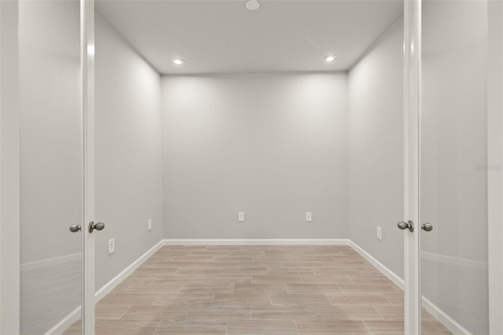 20423 Symphony Pl Property Photo 9