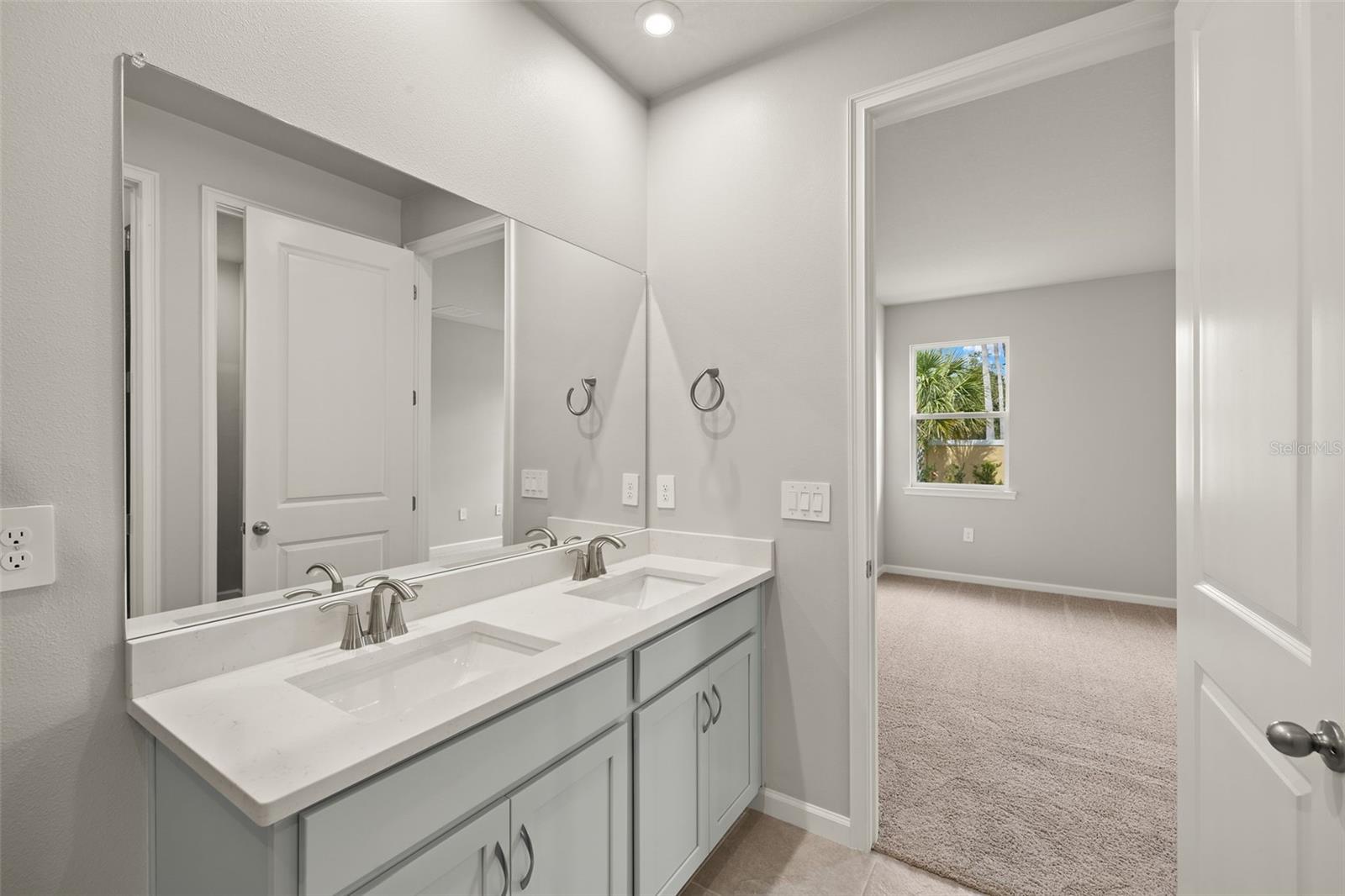 20423 Symphony Pl Property Photo 13