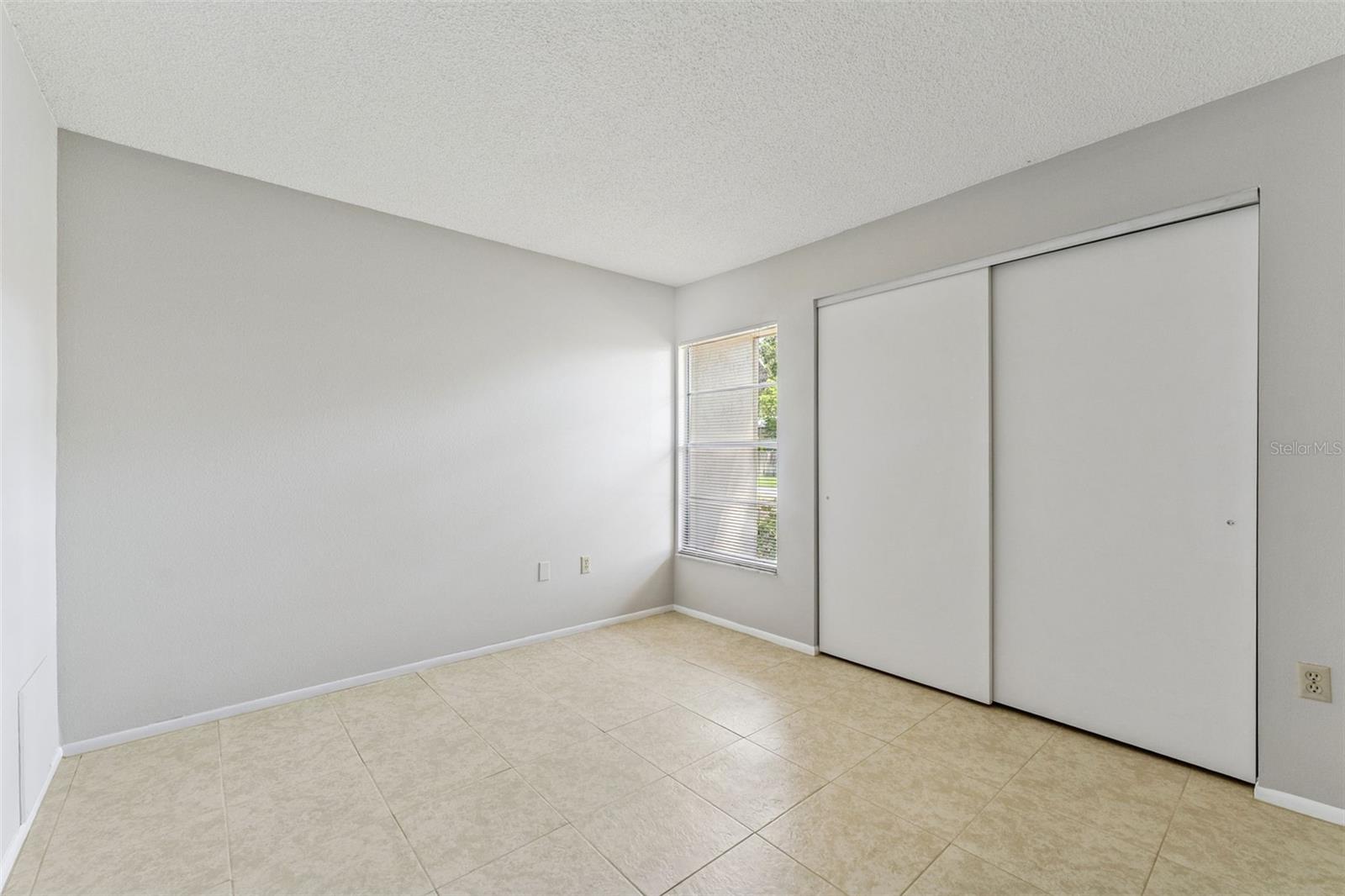 2640 Woodgate Ln #f6 Property Photo 18