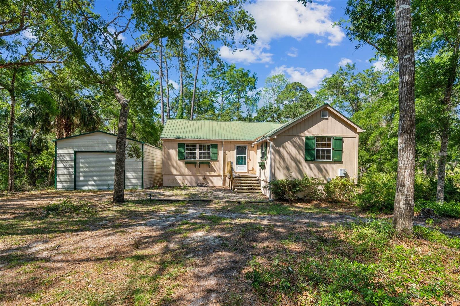 526 Kings Creek Cir Property Photo 1