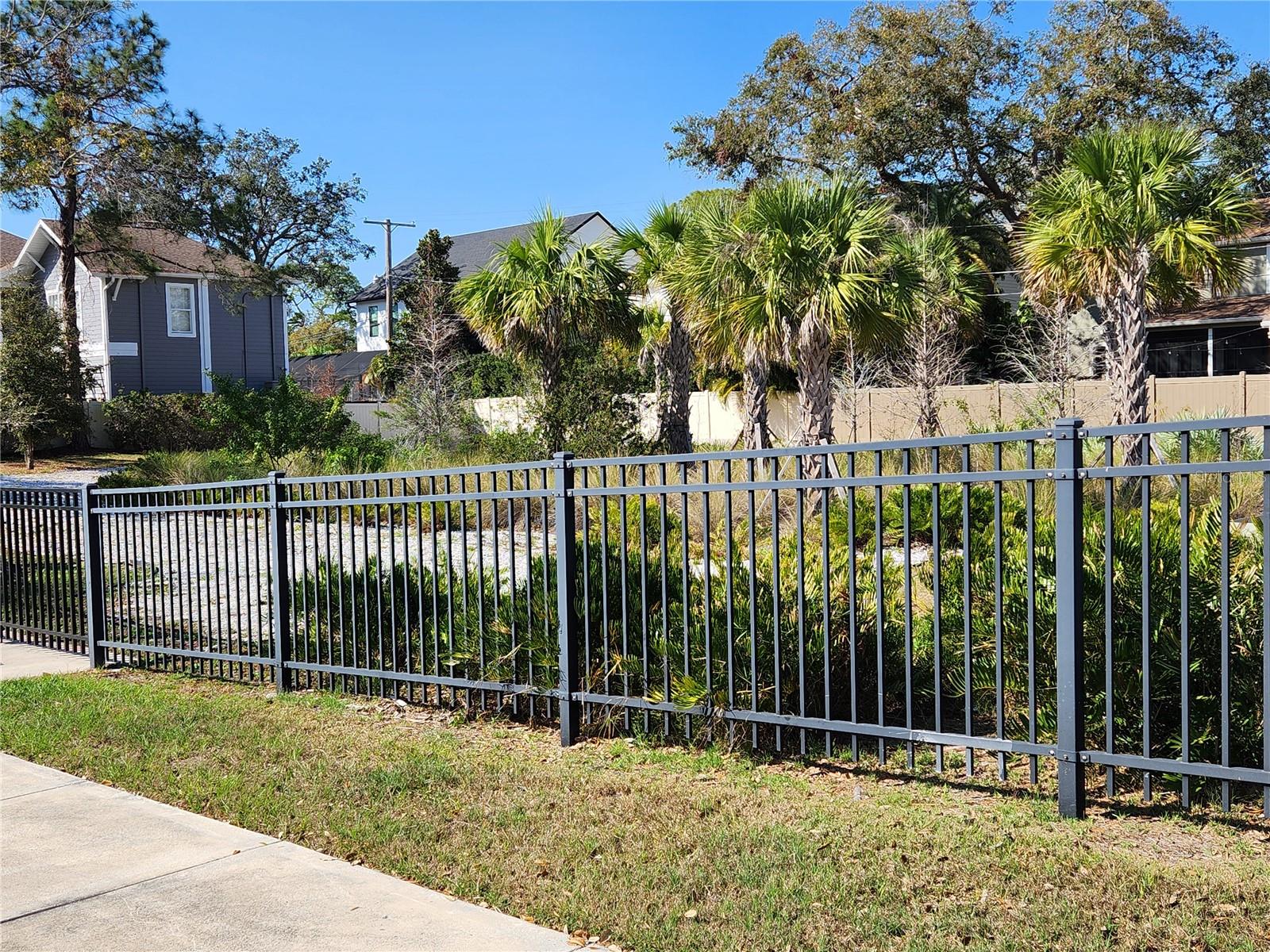4409 W El Prado Blvd Property Photo 2