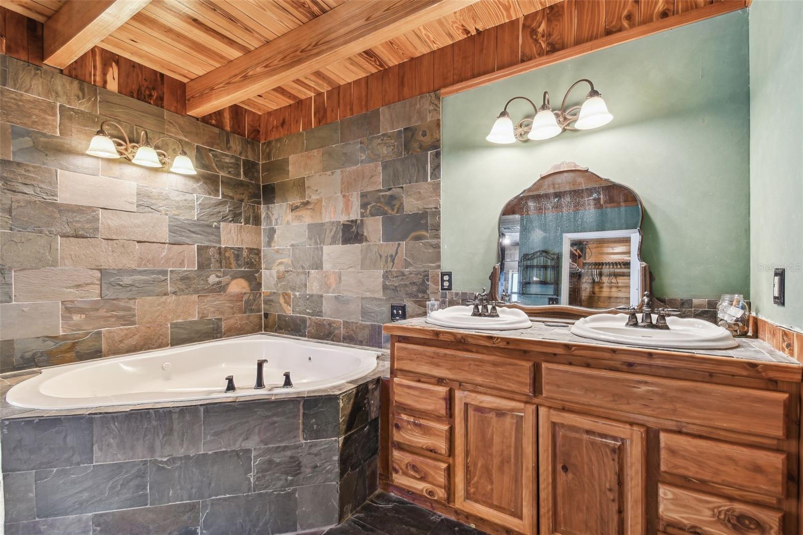 19708 Bower Rd Property Photo 31