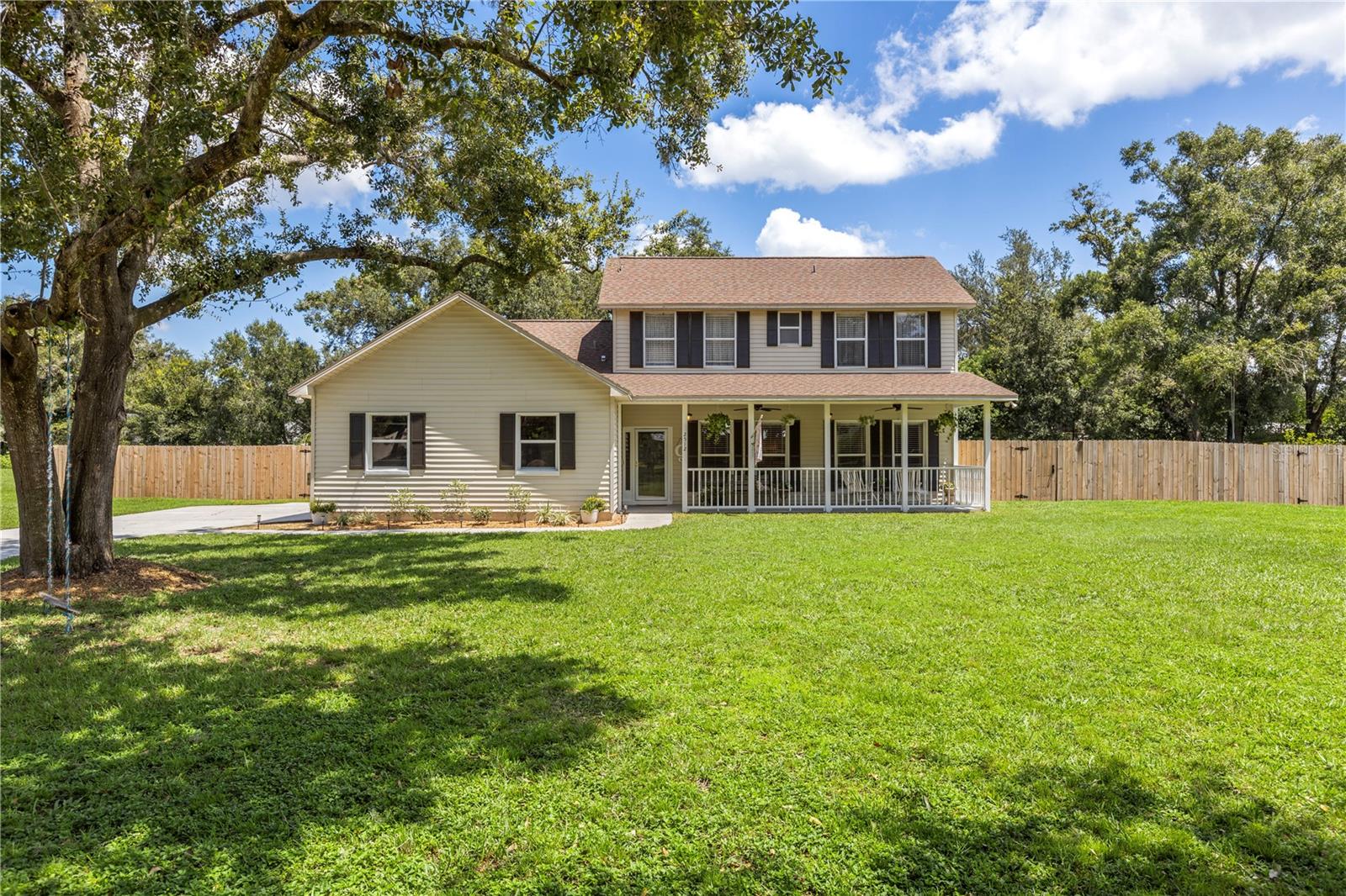 2512 RUSTIC OAKS DR Property Photo 1