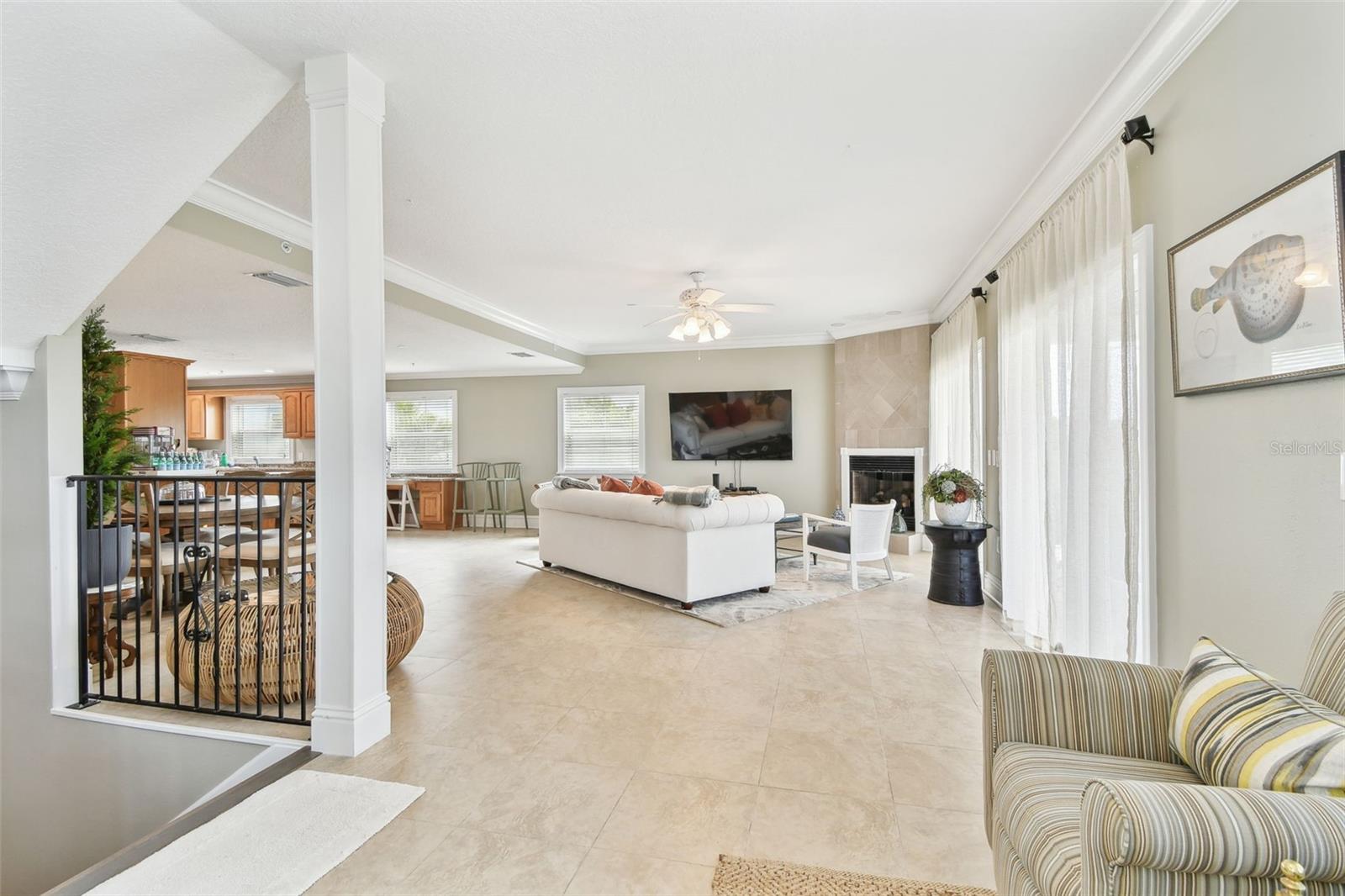 16033 Gulf Blvd Property Photo 4