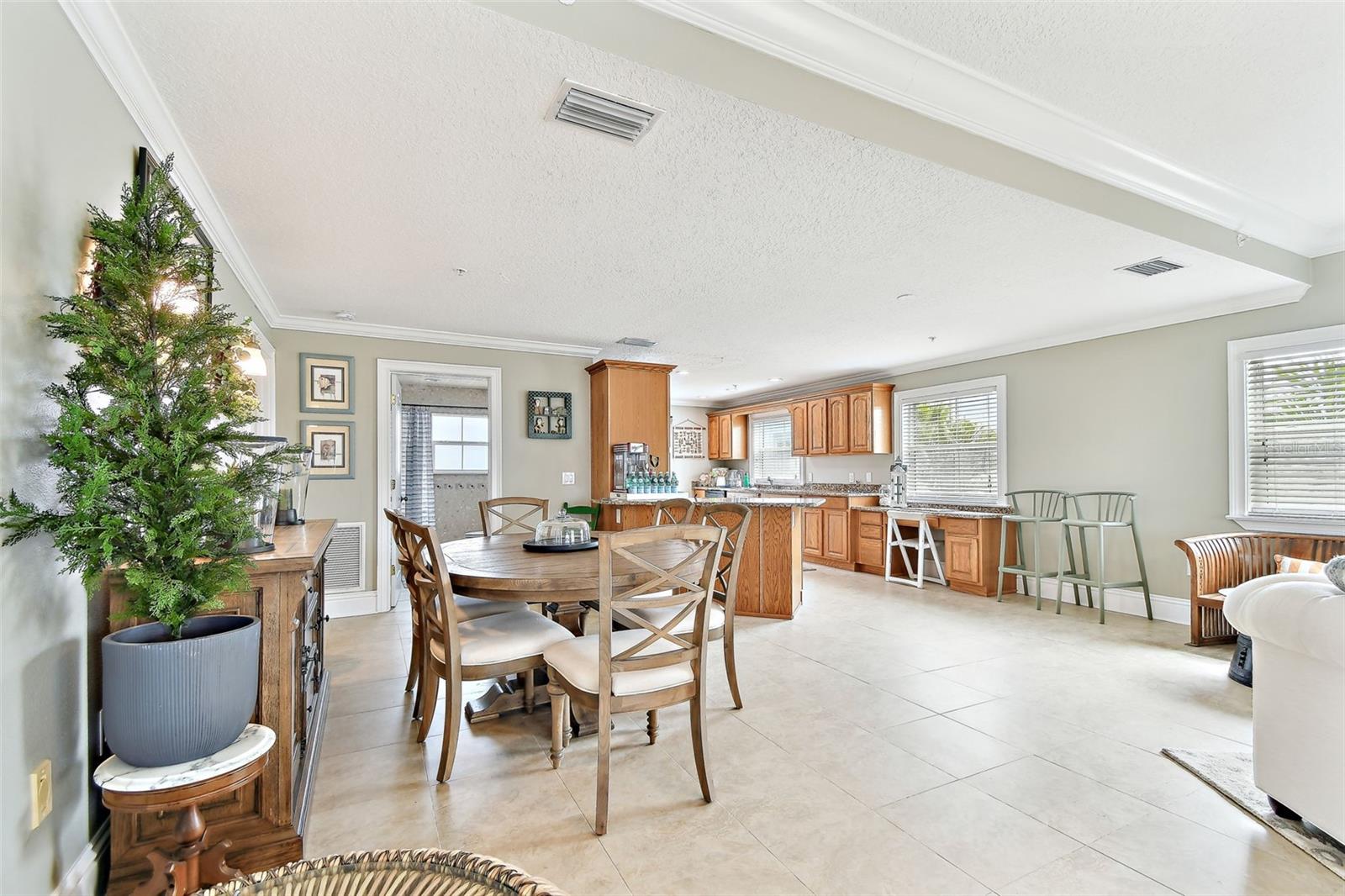 16033 Gulf Blvd Property Photo 12