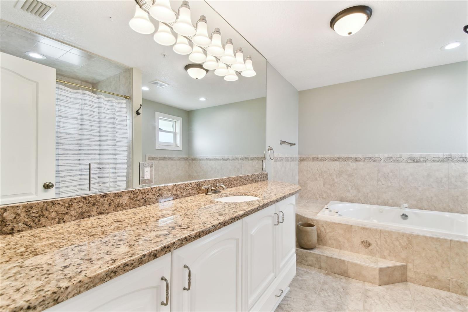 16033 Gulf Blvd Property Photo 41