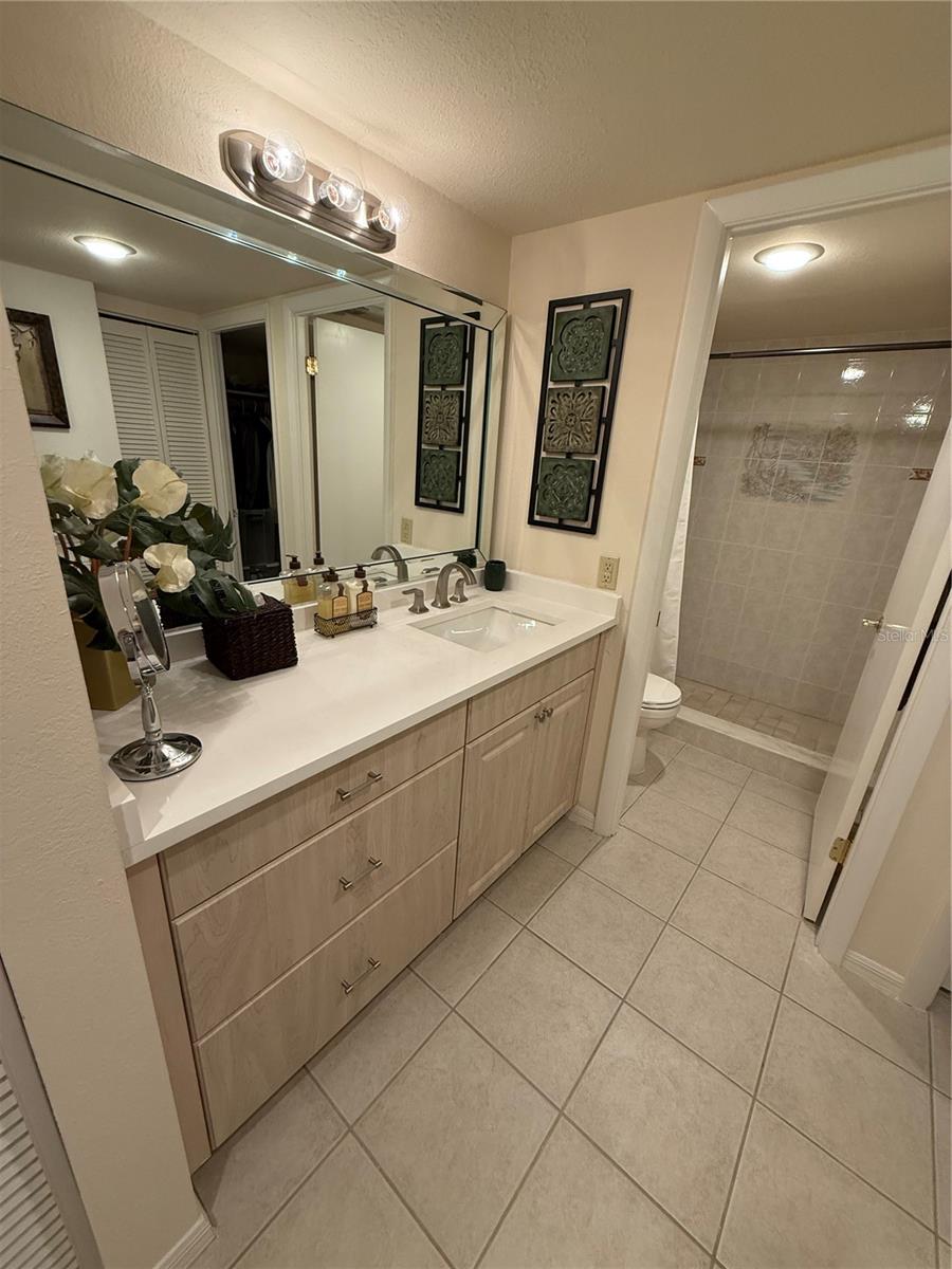 1 Key Capri #502e Property Photo 20