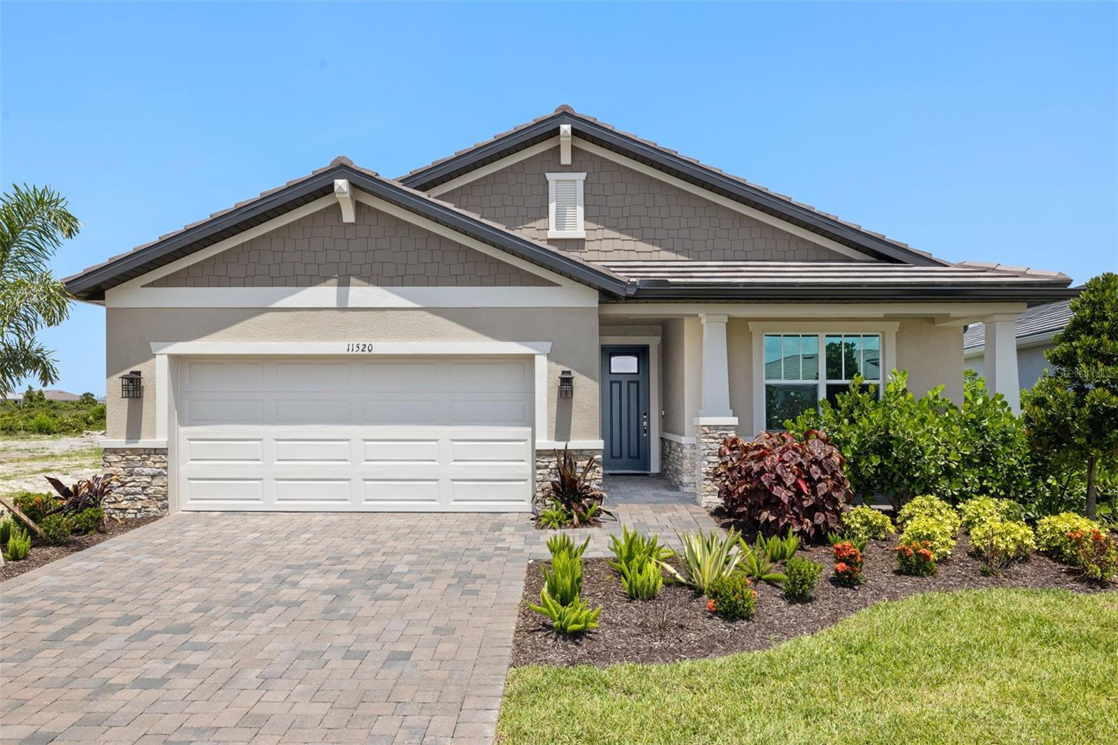 11520 Myakka Blue Dr Property Photo 1