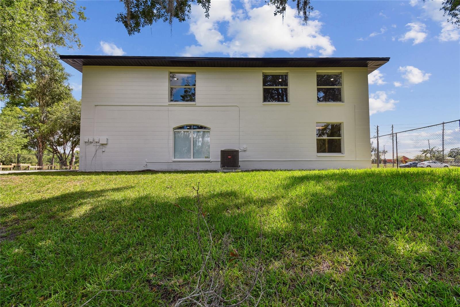 21859 State Road 54 Property Photo 4