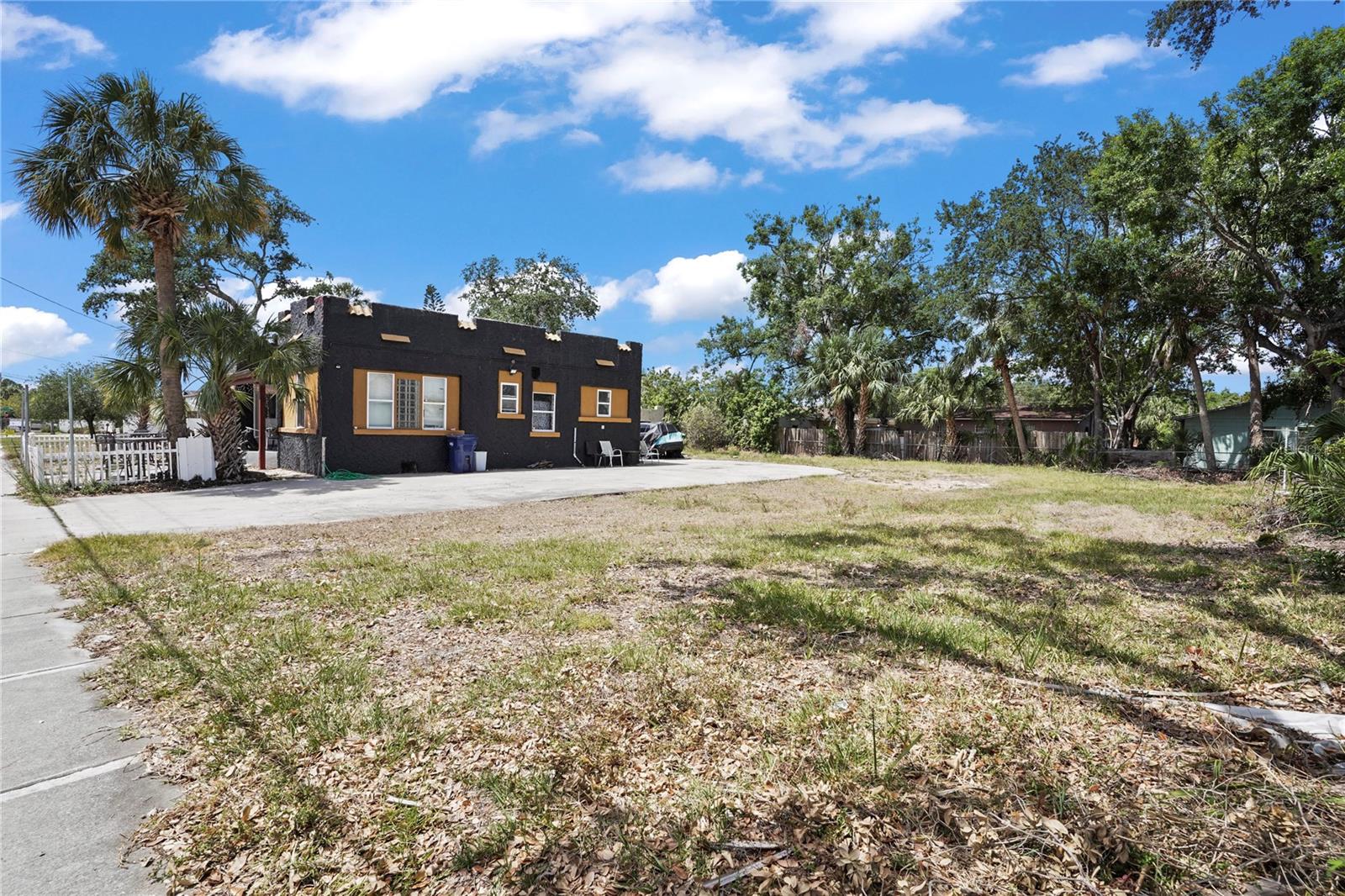 6719 S West Shore Blvd Property Photo 16