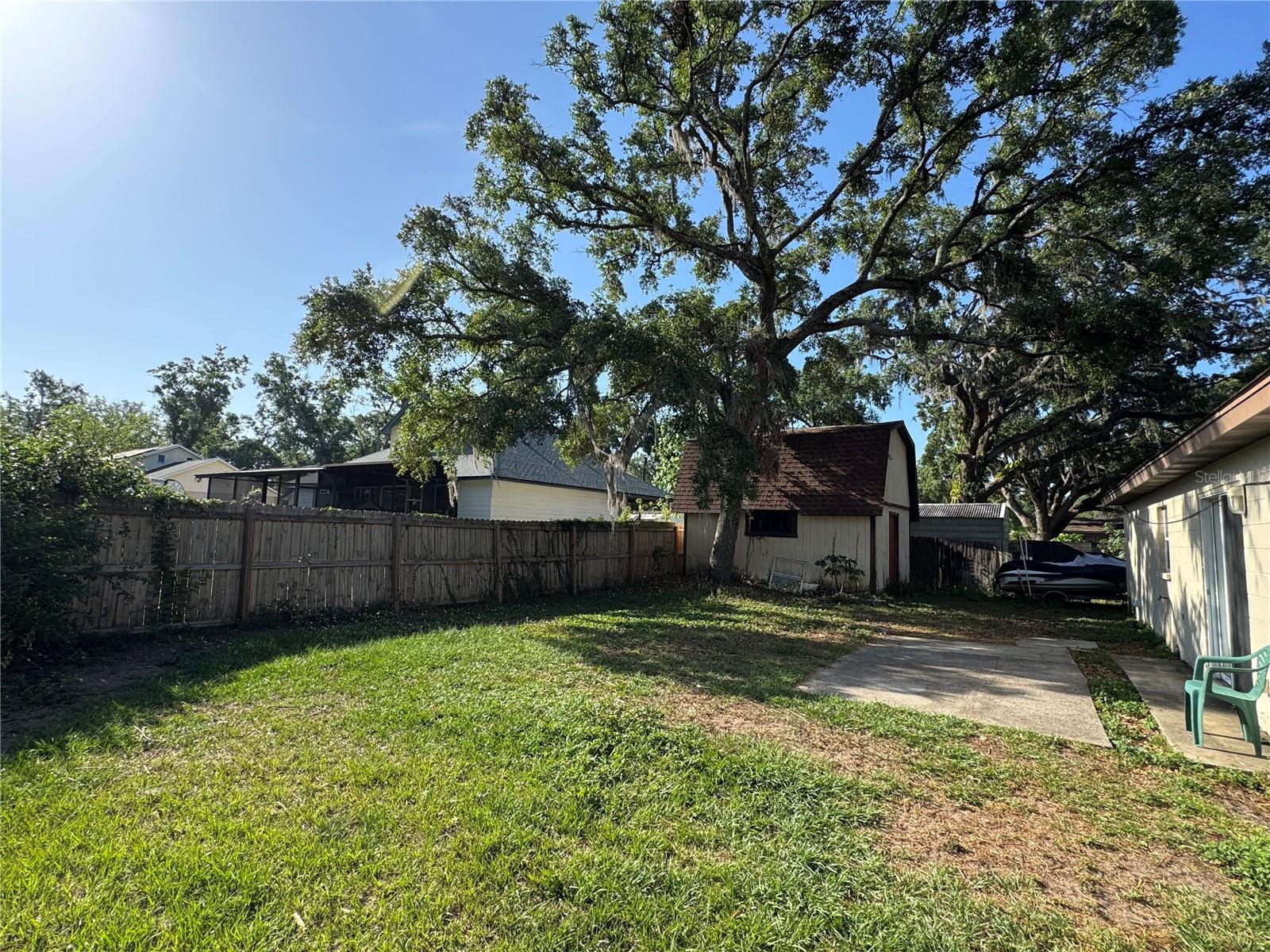 1703 N Taylor Rd Property Photo 8