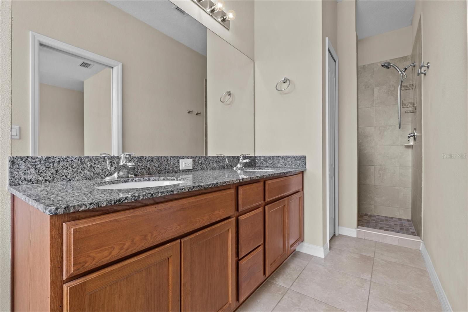 800 Callista Cay Loop Property Photo 18
