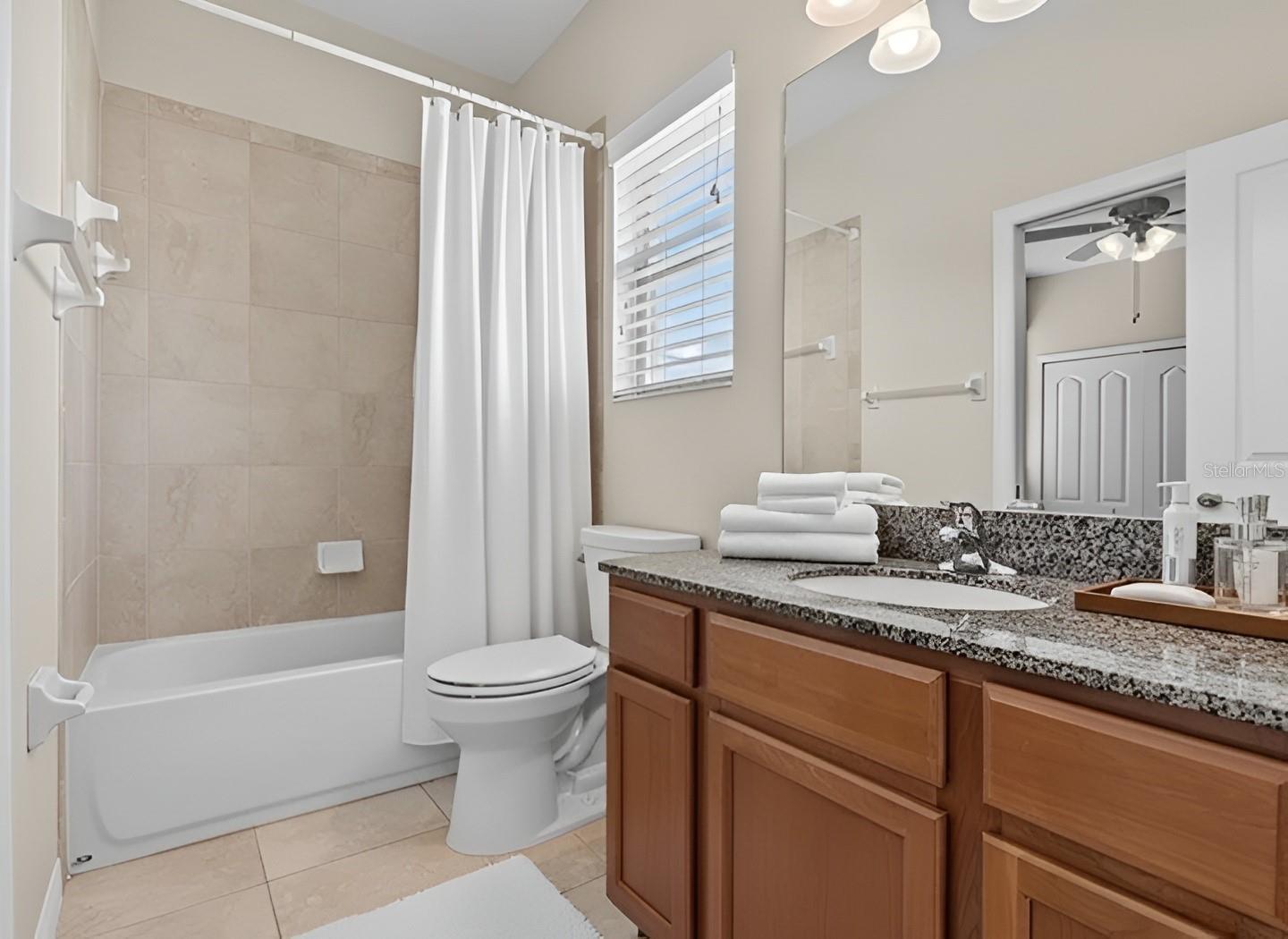 800 Callista Cay Loop Property Photo 23