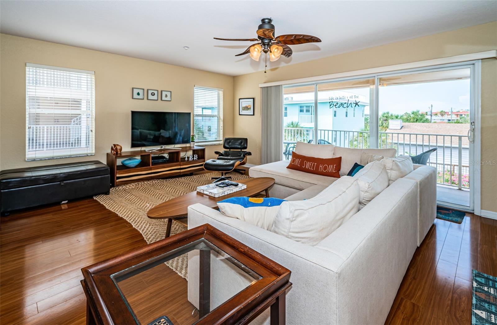 1912 Gulf Blvd #305 Property Photo 1